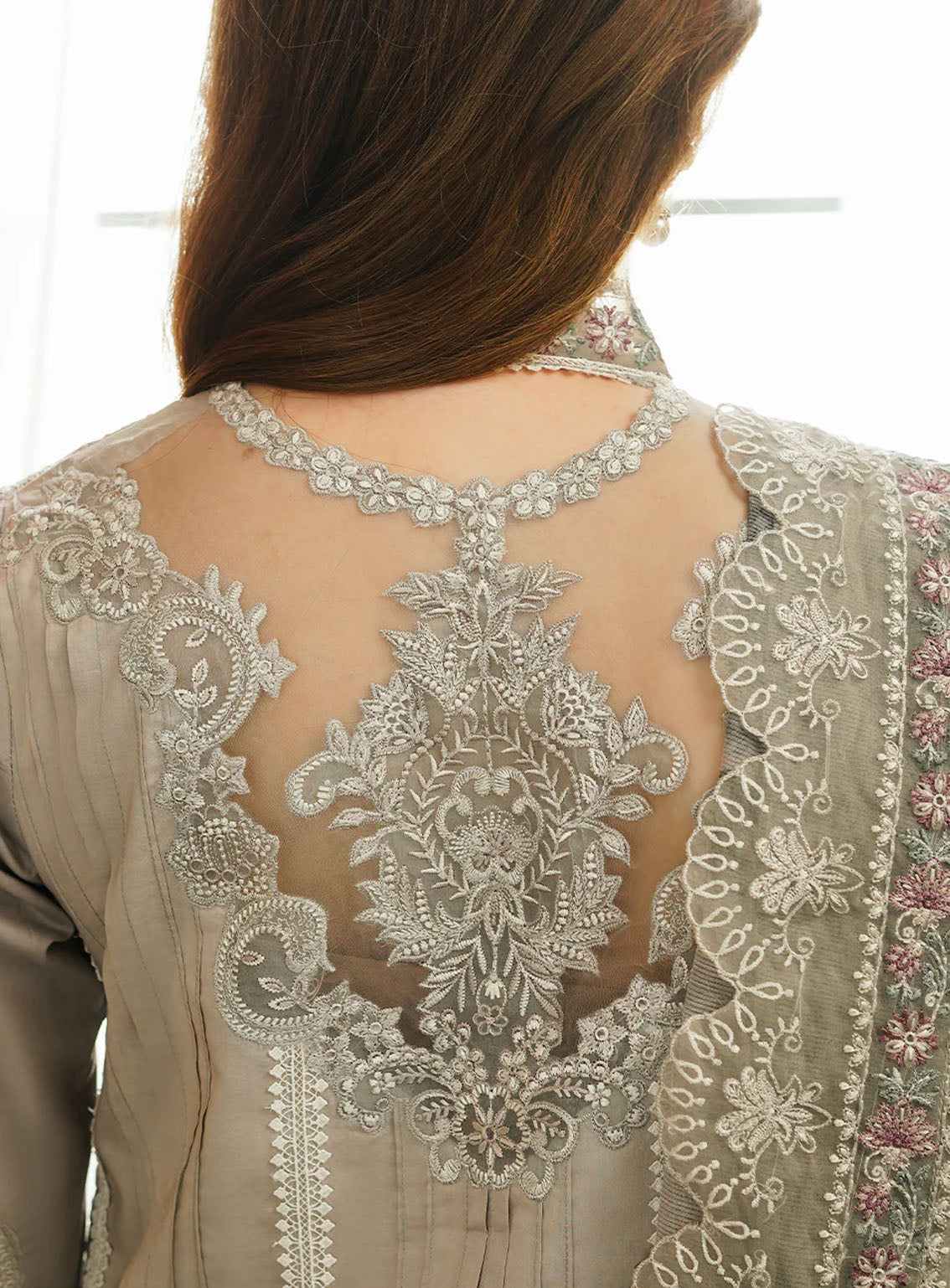 Tresor By Zarqash Embroidered Lawn Suits Unstitched 3 Piece - ZQ24TL ZQT-02 ROSEMARY Tresor By Zarqash Embroidered Lawn Suits Unstitched 3 Piece - ZQ24TL ZQT-02 ROSEMARY