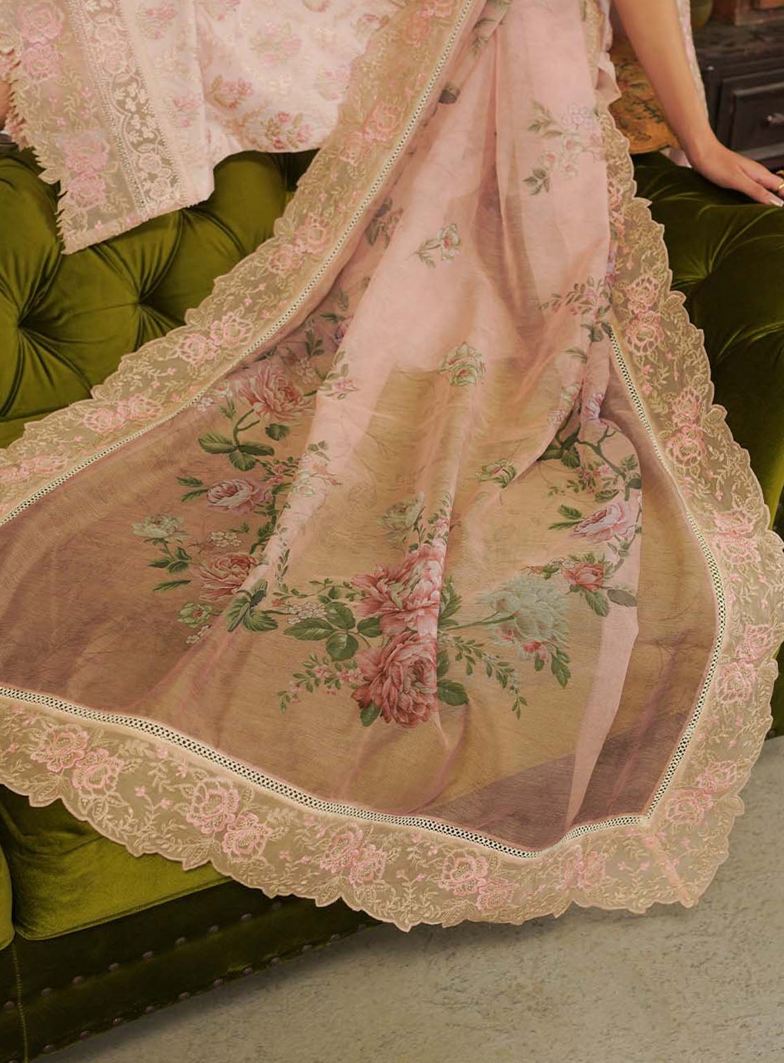 Tresor By Zarqash Embroidered Lawn Suits Unstitched 3 Piece - ZQ24TL ZQT-03 FLORA Tresor By Zarqash Embroidered Lawn Suits Unstitched 3 Piece - ZQ24TL ZQT-03 FLORA