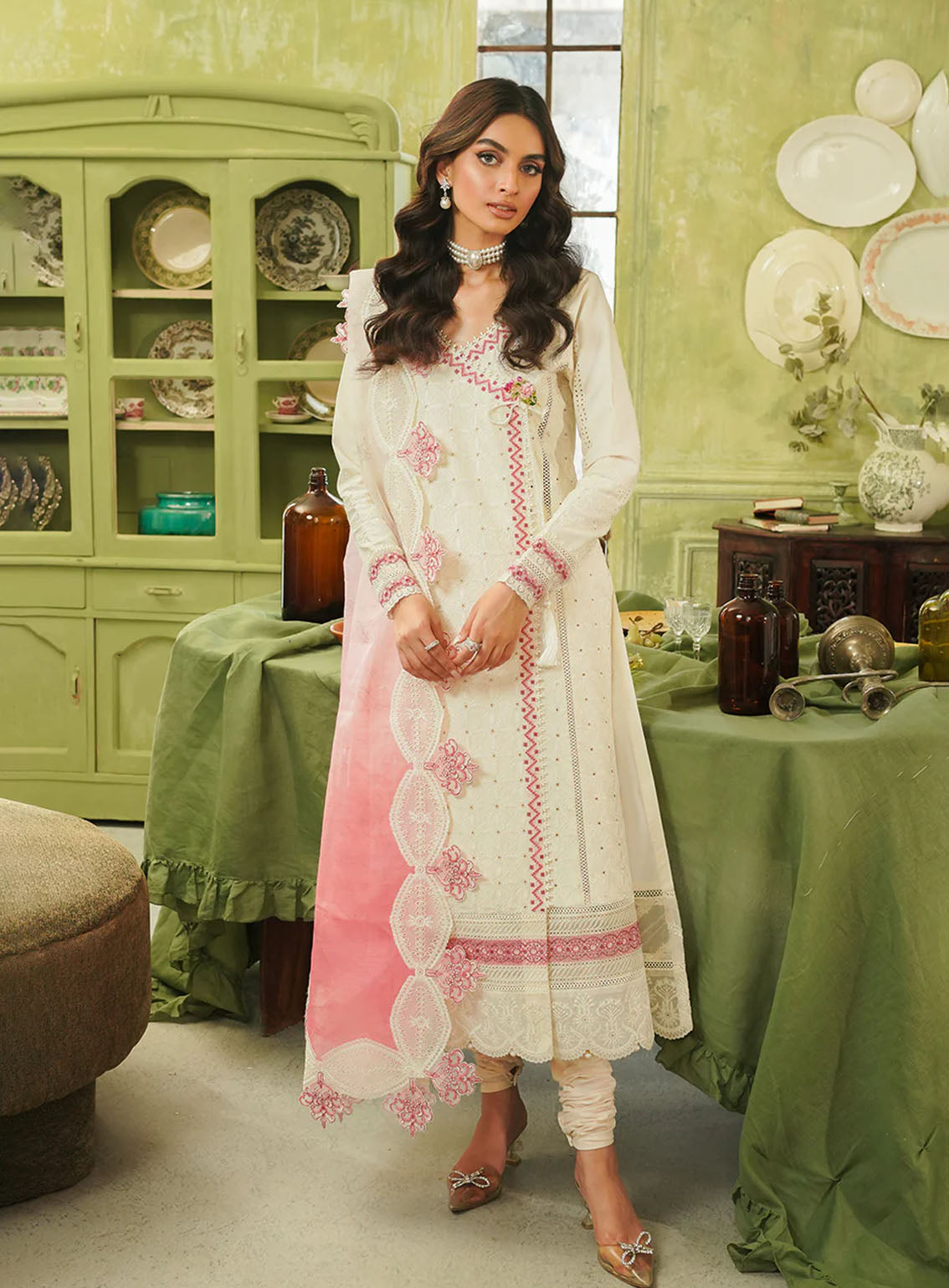 Tresor By Zarqash Embroidered Lawn Suits Unstitched 3 Piece - ZQ24TL ZQT-06 IDA Tresor By Zarqash Embroidered Lawn Suits Unstitched 3 Piece - ZQ24TL ZQT-06 IDA