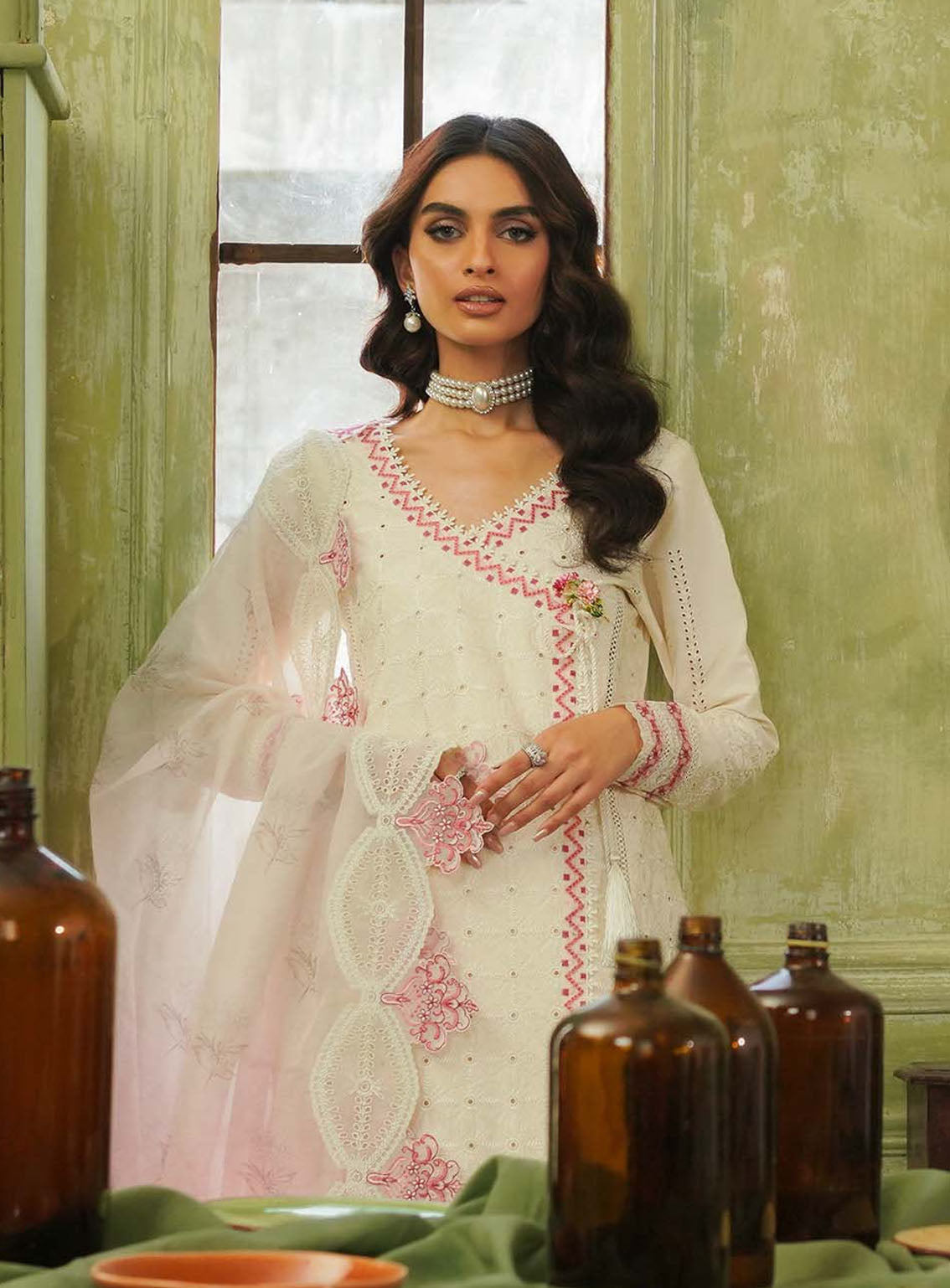 Tresor By Zarqash Embroidered Lawn Suits Unstitched 3 Piece - ZQ24TL ZQT-06 IDA Tresor By Zarqash Embroidered Lawn Suits Unstitched 3 Piece - ZQ24TL ZQT-06 IDA