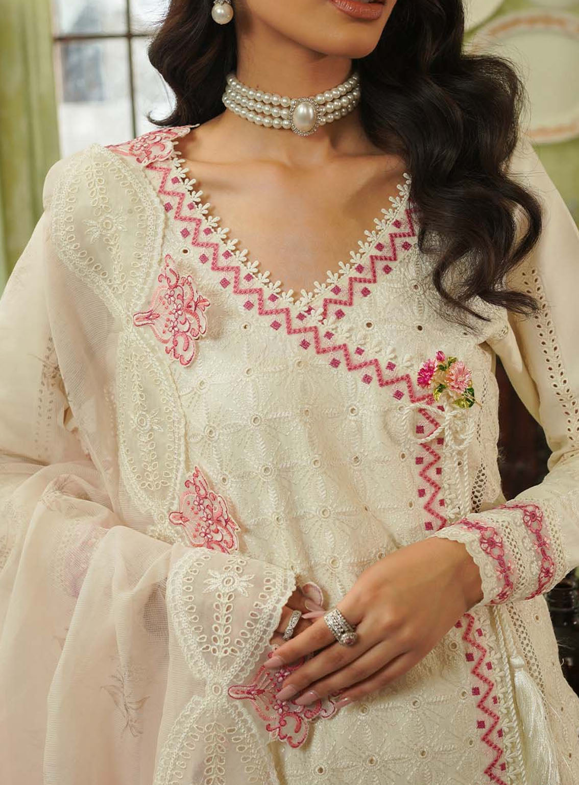 Tresor By Zarqash Embroidered Lawn Suits Unstitched 3 Piece - ZQ24TL ZQT-06 IDA Tresor By Zarqash Embroidered Lawn Suits Unstitched 3 Piece - ZQ24TL ZQT-06 IDA