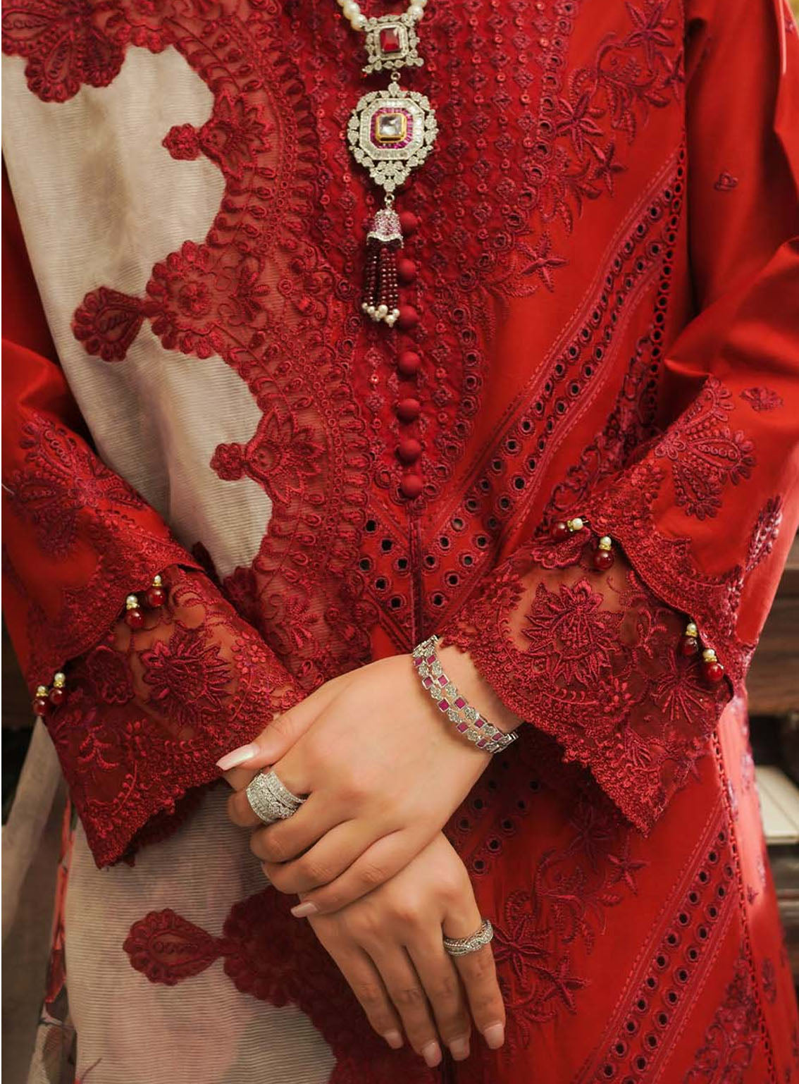 Tresor By Zarqash Embroidered Lawn Suits Unstitched 3 Piece - ZQ24TL ZQT-07 ROSALINE Tresor By Zarqash Embroidered Lawn Suits Unstitched 3 Piece - ZQ24TL ZQT-07 ROSALINE