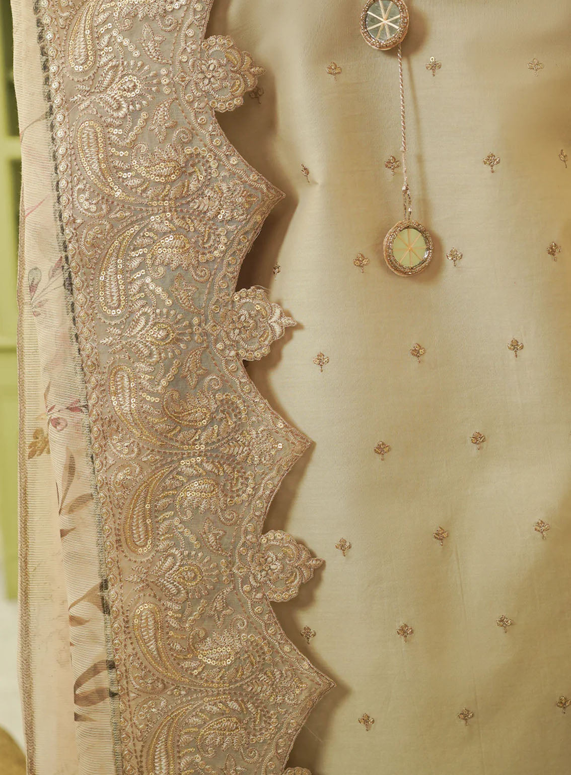 Tresor By Zarqash Embroidered Lawn Suits Unstitched 3 Piece - ZQ24TL ZQT-10 ALISA Tresor By Zarqash Embroidered Lawn Suits Unstitched 3 Piece - ZQ24TL ZQT-10 ALISA