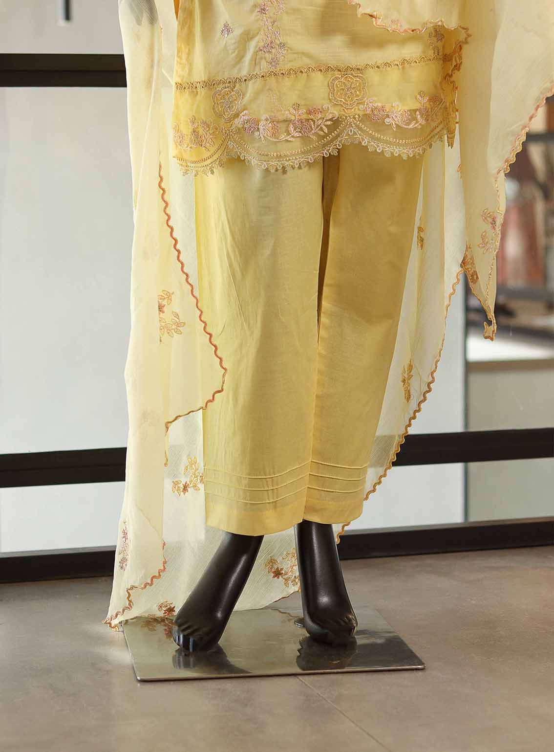 Usman Fabrics Fancy Embroidered Lawn Cotton Suits Stitched 3 Piece - US25FE SB470 LEMON Usman Fabrics Fancy Embroidered Lawn Cotton Suits Stitched 3 Piece - US25FE SB470 LEMON