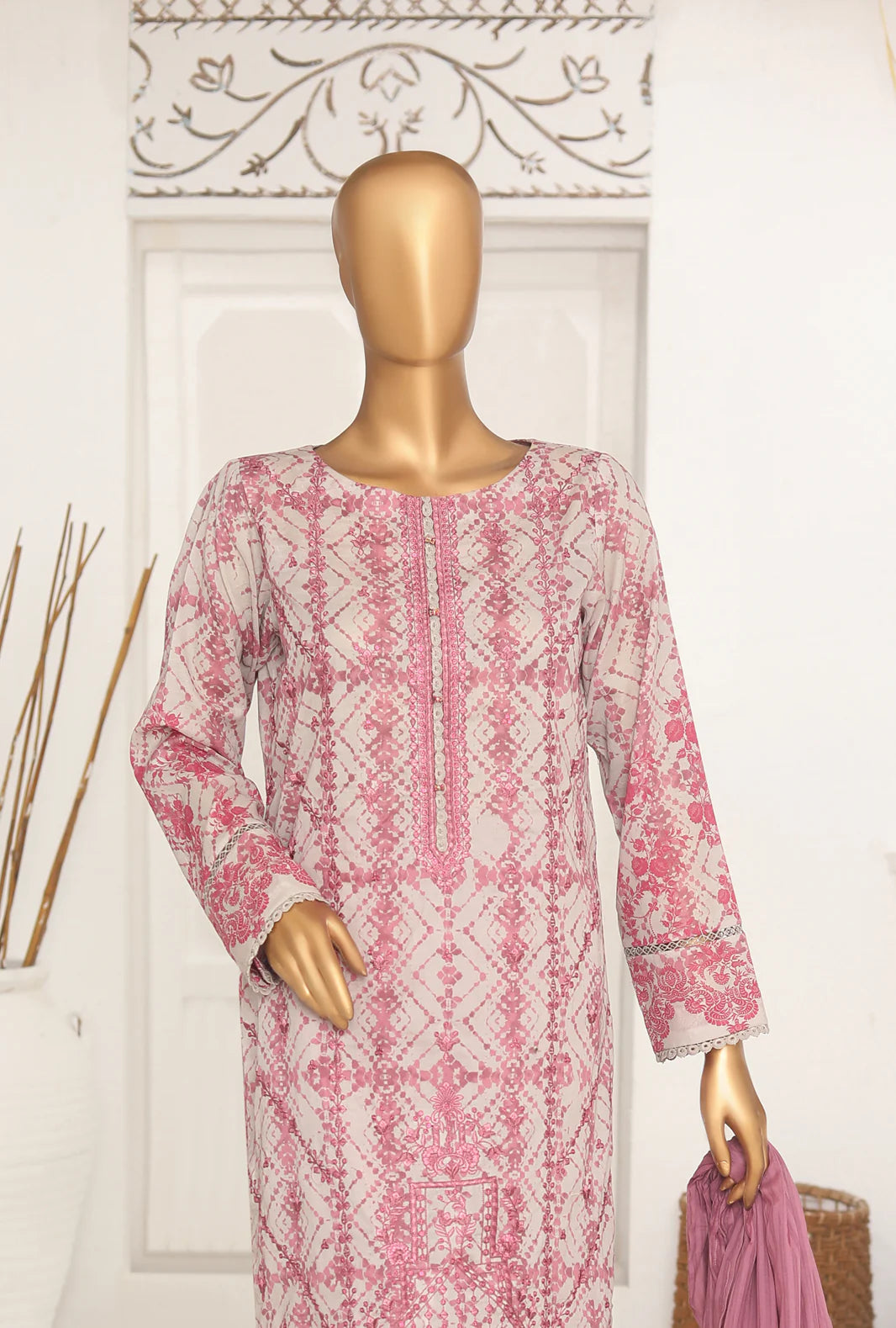D#47 HZ Vital Glam Emb Lawn Collection 723 D#47 HZ Vital Glam Emb Lawn Collection 723