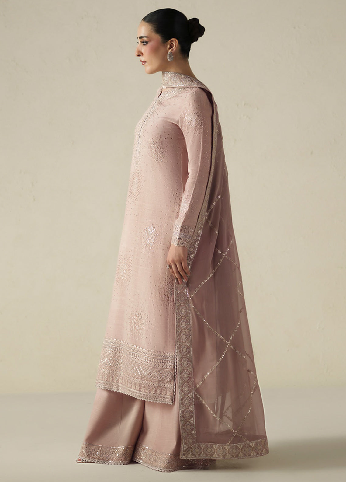 Vera Embroidered Raw Silk 3 Piece Unstitched Suit VR26RSE D-04 NAQSH Vera Embroidered Raw Silk 3 Piece Unstitched Suit VR26RSE D-04 NAQSH