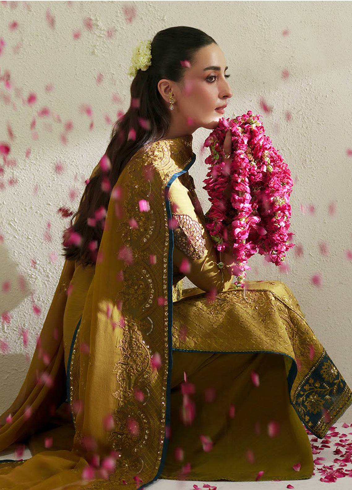Vera Embroidered Raw Silk 3 Piece Unstitched Suit VR26RSE D-08 KUNDAN Vera Embroidered Raw Silk 3 Piece Unstitched Suit VR26RSE D-08 KUNDAN