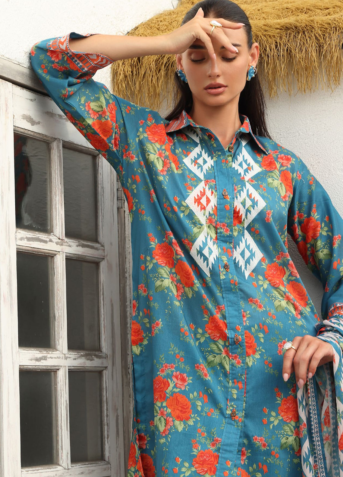 Verao By Gul Ahmed Embroidered Lawn 3 Piece Unstitched Suit GA26VTSOS D-SD-62075 Verao By Gul Ahmed Embroidered Lawn 3 Piece Unstitched Suit GA26VTSOS D-SD-62075