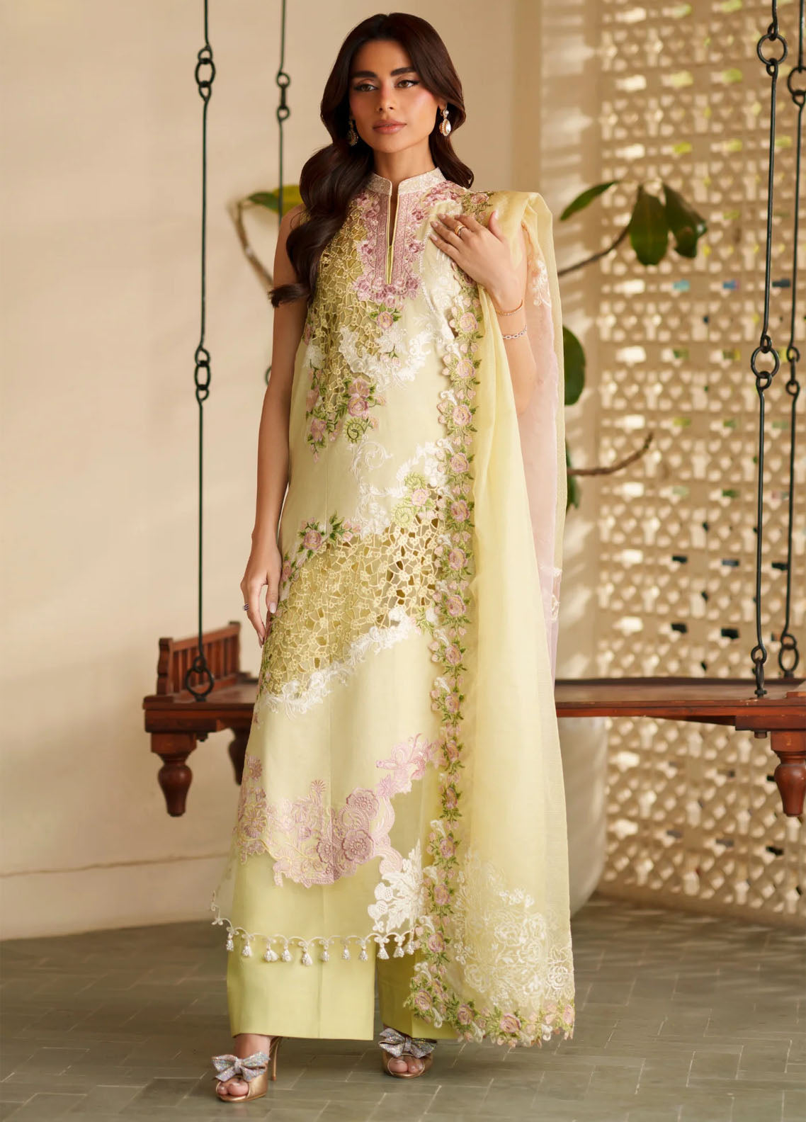 Versa By Asifa & Nabeel Luxury Embroidered Lawn 3 Piece Unstitched Suit AN26VLL D-03 HEIRLOOM Versa By Asifa & Nabeel Luxury Embroidered Lawn 3 Piece Unstitched Suit AN26VLL D-03 HEIRLOOM