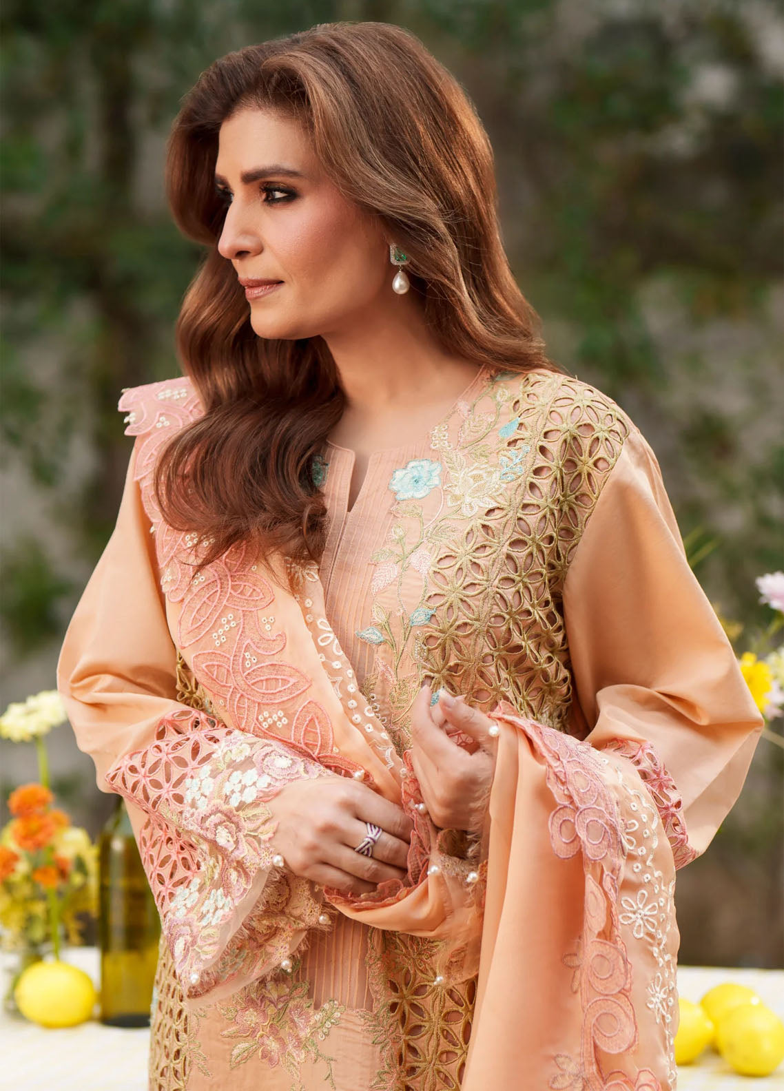 Versa By Asifa & Nabeel Luxury Embroidered Lawn 3 Piece Unstitched Suit AN26VLL D-05 BOTANICAL BOND Versa By Asifa & Nabeel Luxury Embroidered Lawn 3 Piece Unstitched Suit AN26VLL D-05 BOTANICAL BOND