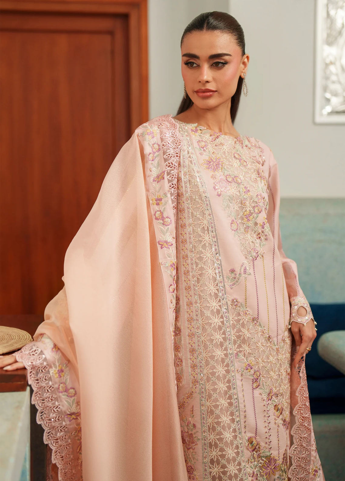 Versa By Asifa & Nabeel Luxury Embroidered Lawn 3 Piece Unstitched Suit AN26VLL D-08 CRIMSON COURAGE Versa By Asifa & Nabeel Luxury Embroidered Lawn 3 Piece Unstitched Suit AN26VLL D-08 CRIMSON COURAGE