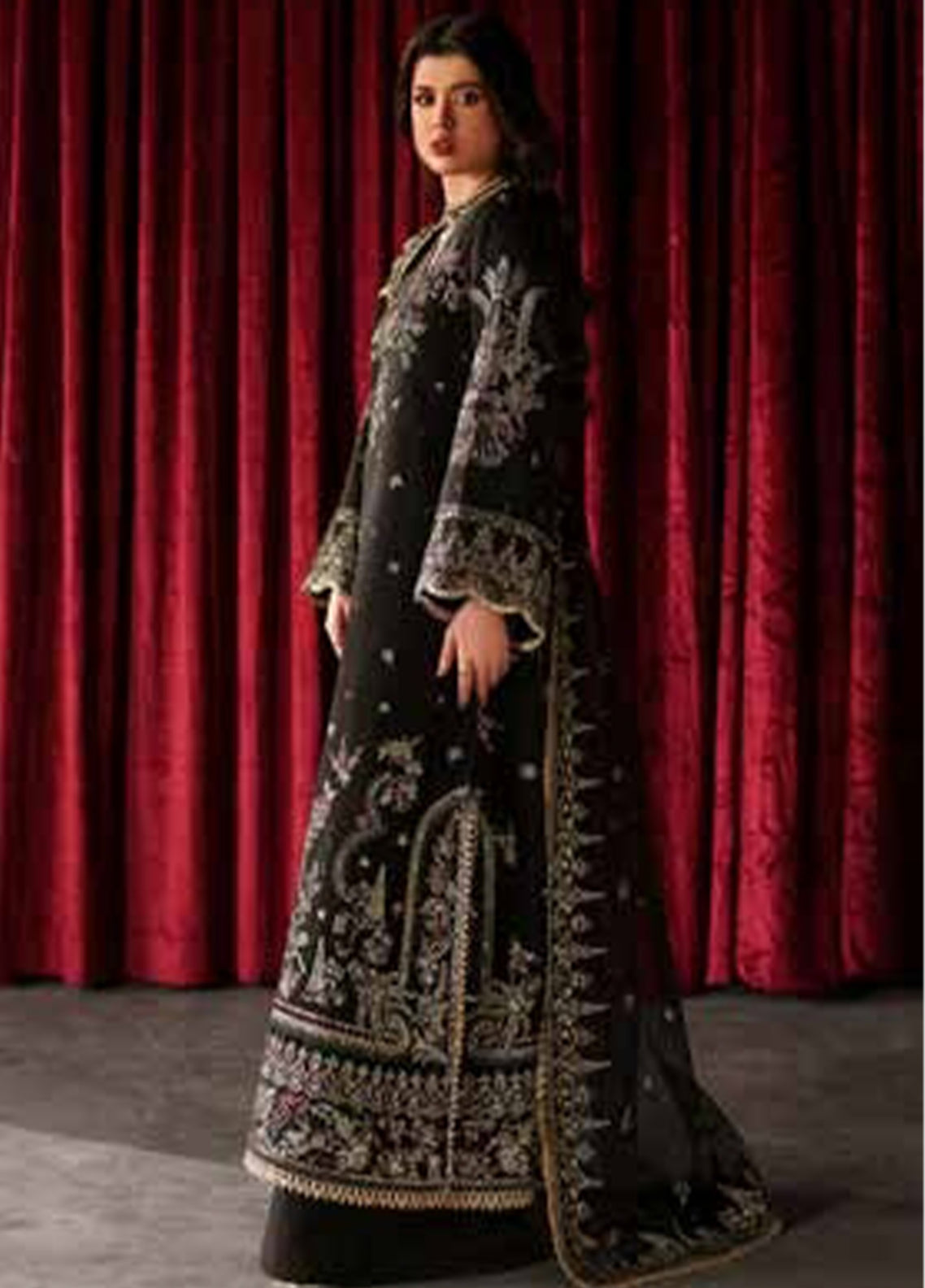 Verve By Emaan Adeel Luxury Raw Silk 3 Piece Unstitched Suit EA26VSE D-02 AZURE SAPPHIRE Verve By Emaan Adeel Luxury Raw Silk 3 Piece Unstitched Suit EA26VSE D-02 AZURE SAPPHIRE