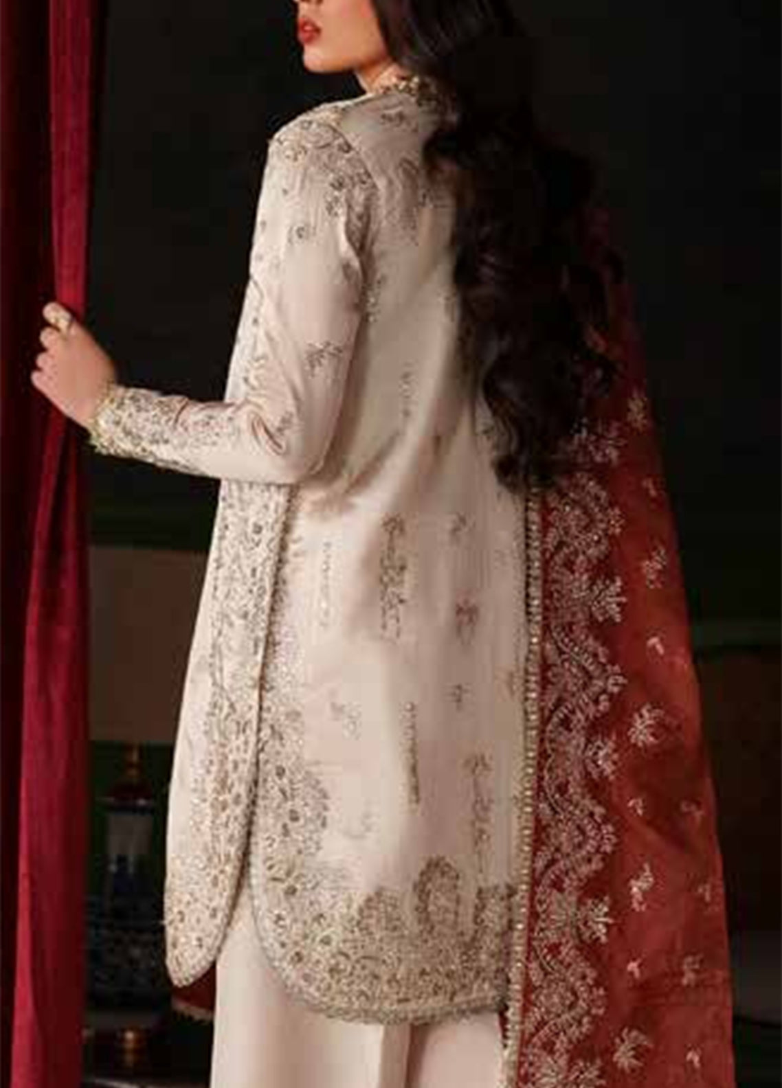 Verve By Emaan Adeel Luxury Raw Silk 3 Piece Unstitched Suit EA26VSE D-04 VENEZIA Verve By Emaan Adeel Luxury Raw Silk 3 Piece Unstitched Suit EA26VSE D-04 VENEZIA