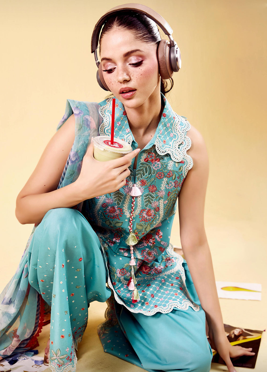 Vital By Sobia Nazir Embroidered Lawn 3 Piece Unstitched Suit SN26VLV2 D-5A Vital By Sobia Nazir Embroidered Lawn 3 Piece Unstitched Suit SN26VLV2 D-5A