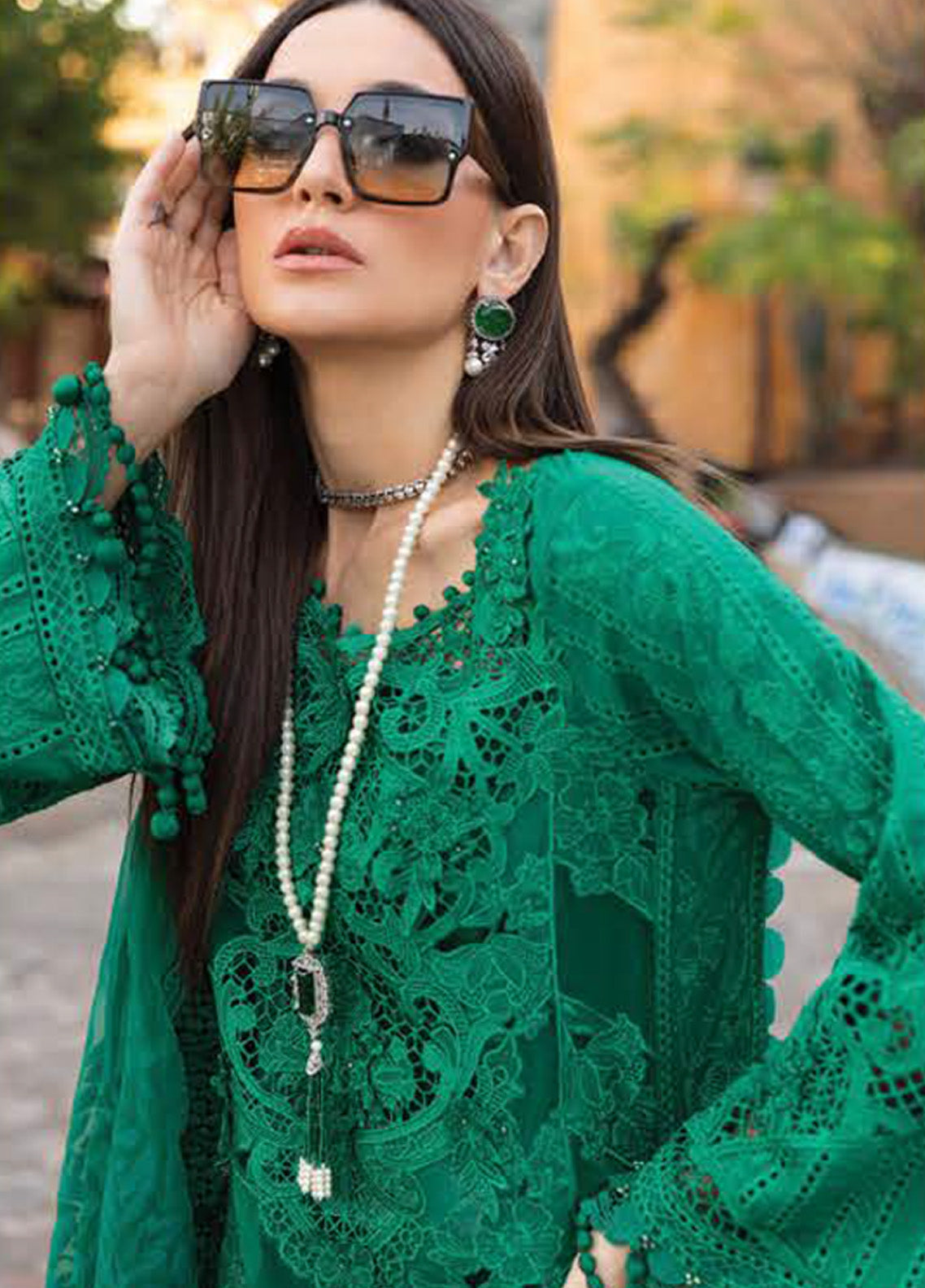 Voyage A' Luxe by Maria B Embroidered Lawn Suits Unstitched 3 Piece - MB25VAL 2508B Voyage A' Luxe by Maria B Embroidered Lawn Suits Unstitched 3 Piece - MB25VAL 2508B