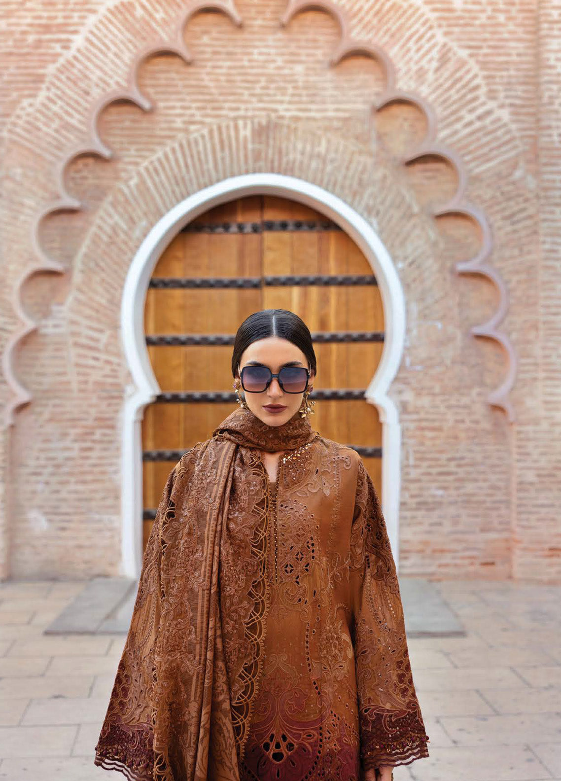 Voyage A' Luxe by Maria B Embroidered Paper Cotton Suits Unstitched 3 Piece - MB25VAL 2501B Voyage A' Luxe by Maria B Embroidered Paper Cotton Suits Unstitched 3 Piece - MB25VAL 2501B