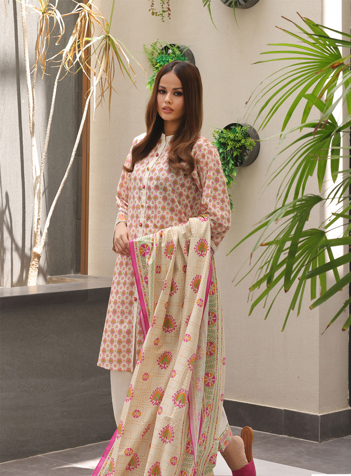 Zellbury Printed Cambric 2 Piece Unstitched Suit WUC24X20096 Zellbury Printed Cambric 2 Piece Unstitched Suit WUC24X20096