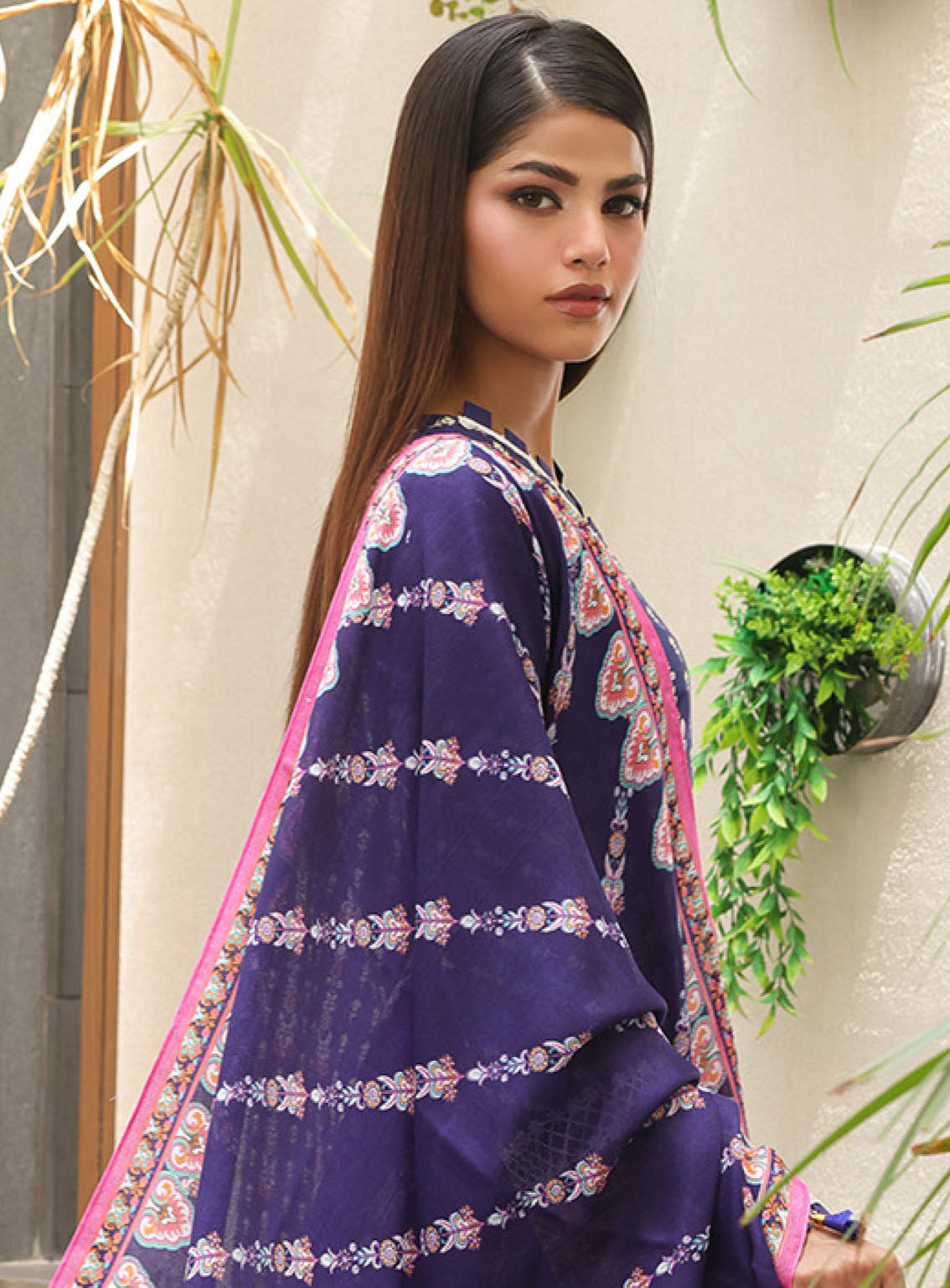 Zellbury Printed Cambric 3 Piece Unstitched Suit WUC24X30034 Zellbury Printed Cambric 3 Piece Unstitched Suit WUC24X30034