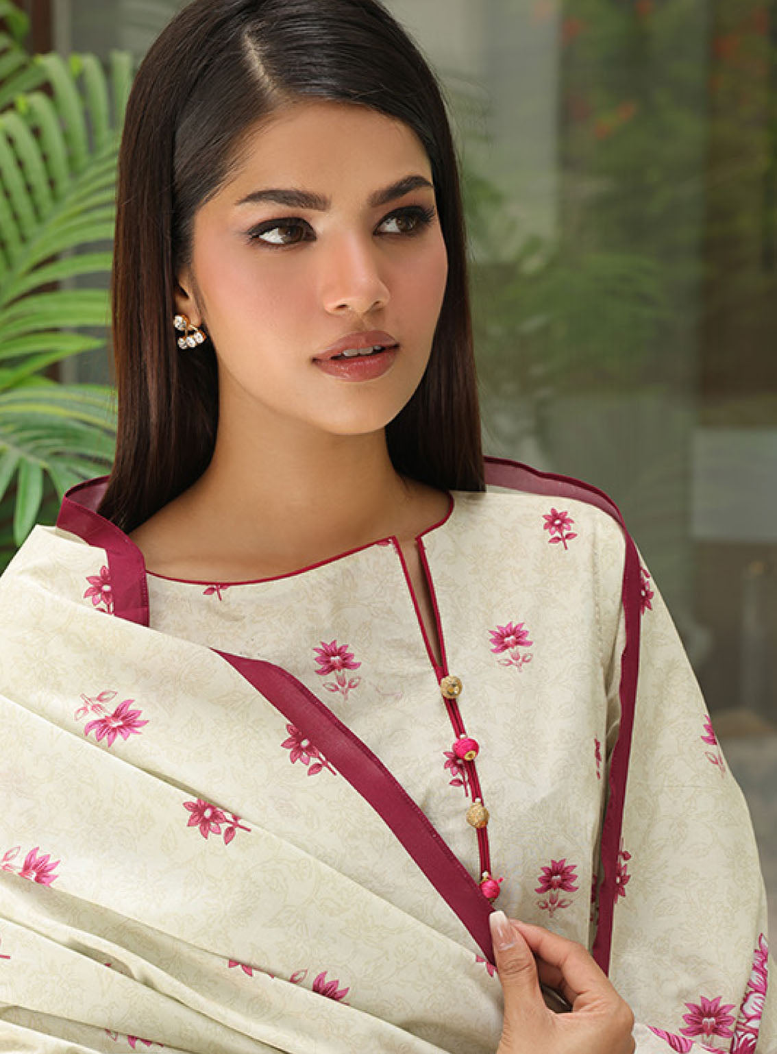 Zellbury Printed Cambric 3 Piece Unstitched Suit WUC24X30040 Zellbury Printed Cambric 3 Piece Unstitched Suit WUC24X30040