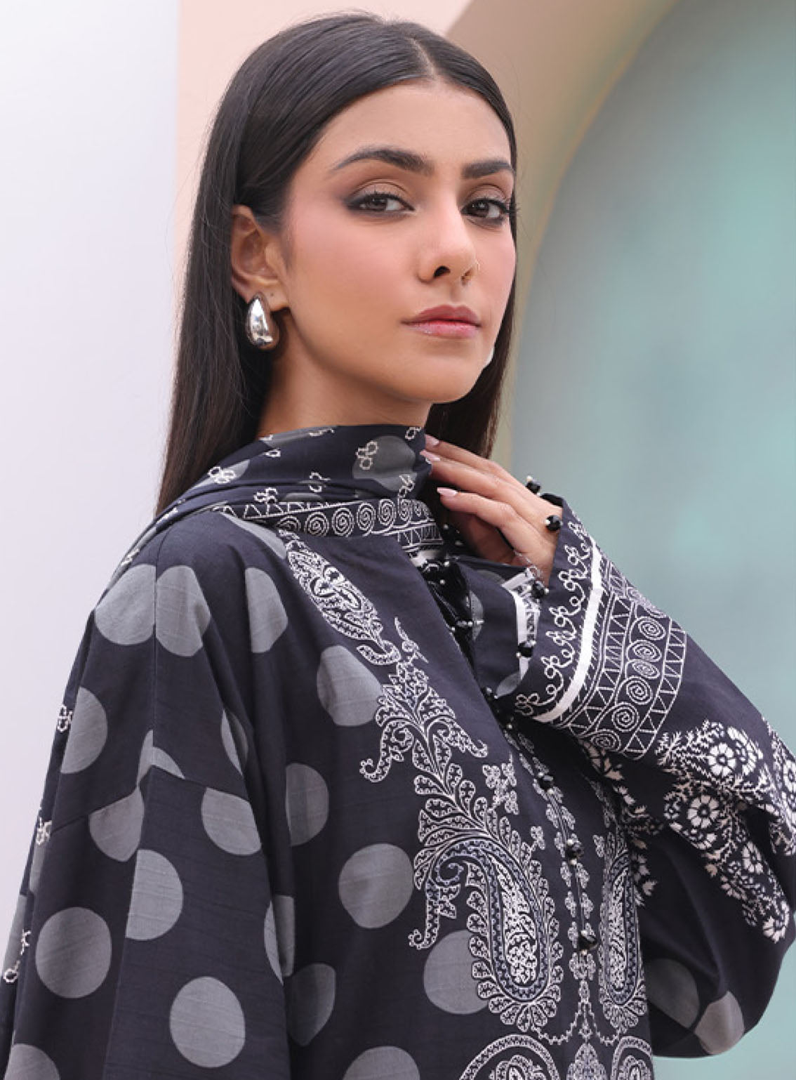 Zellbury Printed Cambric 3 Piece Unstitched Suit WUC24X30045 Zellbury Printed Cambric 3 Piece Unstitched Suit WUC24X30045