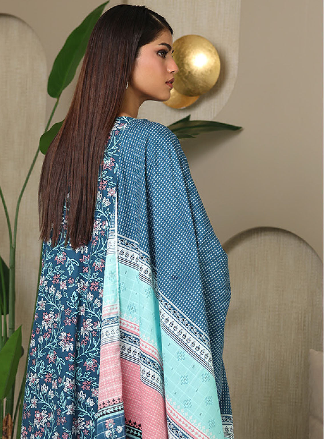 Zellbury Printed Cambric 3 Piece Unstitched Suit WUC24X30137 Zellbury Printed Cambric 3 Piece Unstitched Suit WUC24X30137