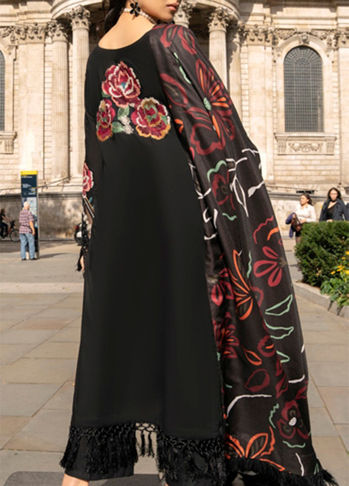 Wintry Breeze By Alzohaib Embroidered Cotton 3 Piece Unstitched Suit AZ26WBES D WB 02 Black - Back View Wintry Breeze By Alzohaib Embroidered Cotton 3 Piece Unstitched Suit AZ26WBES D WB 02 Black - Back View