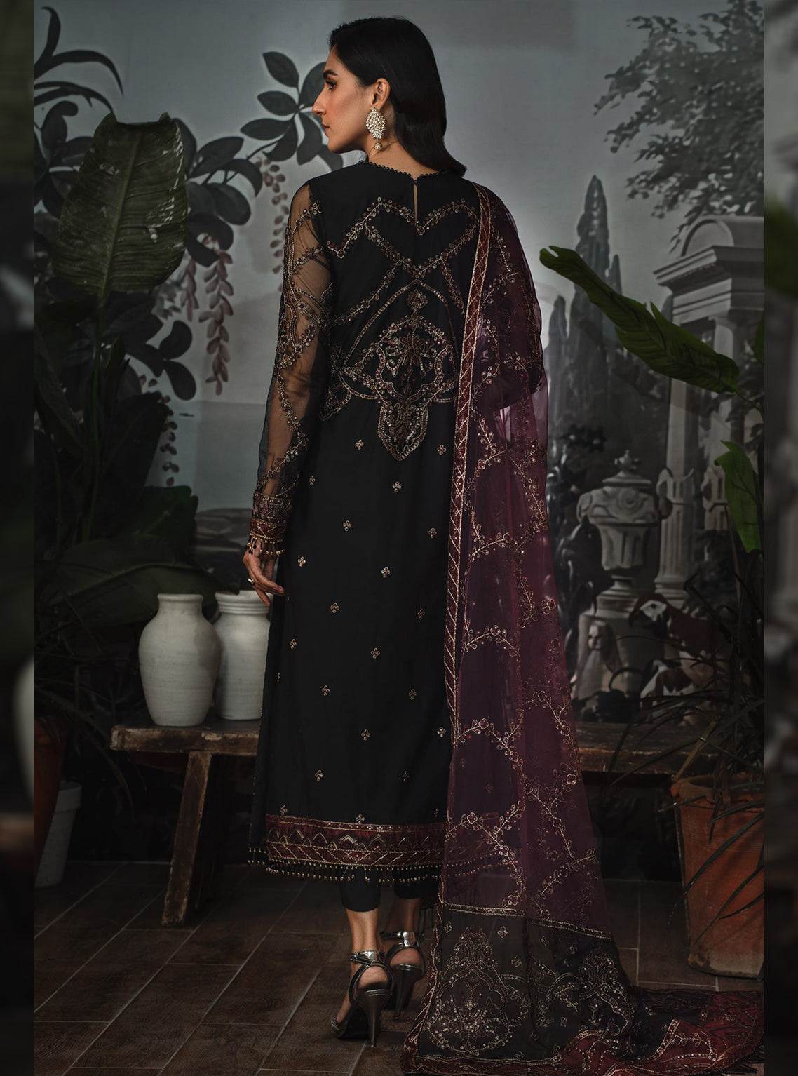 La Rosella By Zarif Embroidered Net Unstitched 3 Piece Suit - 04 La Rosella By Zarif Embroidered Net Unstitched 3 Piece Suit - 04