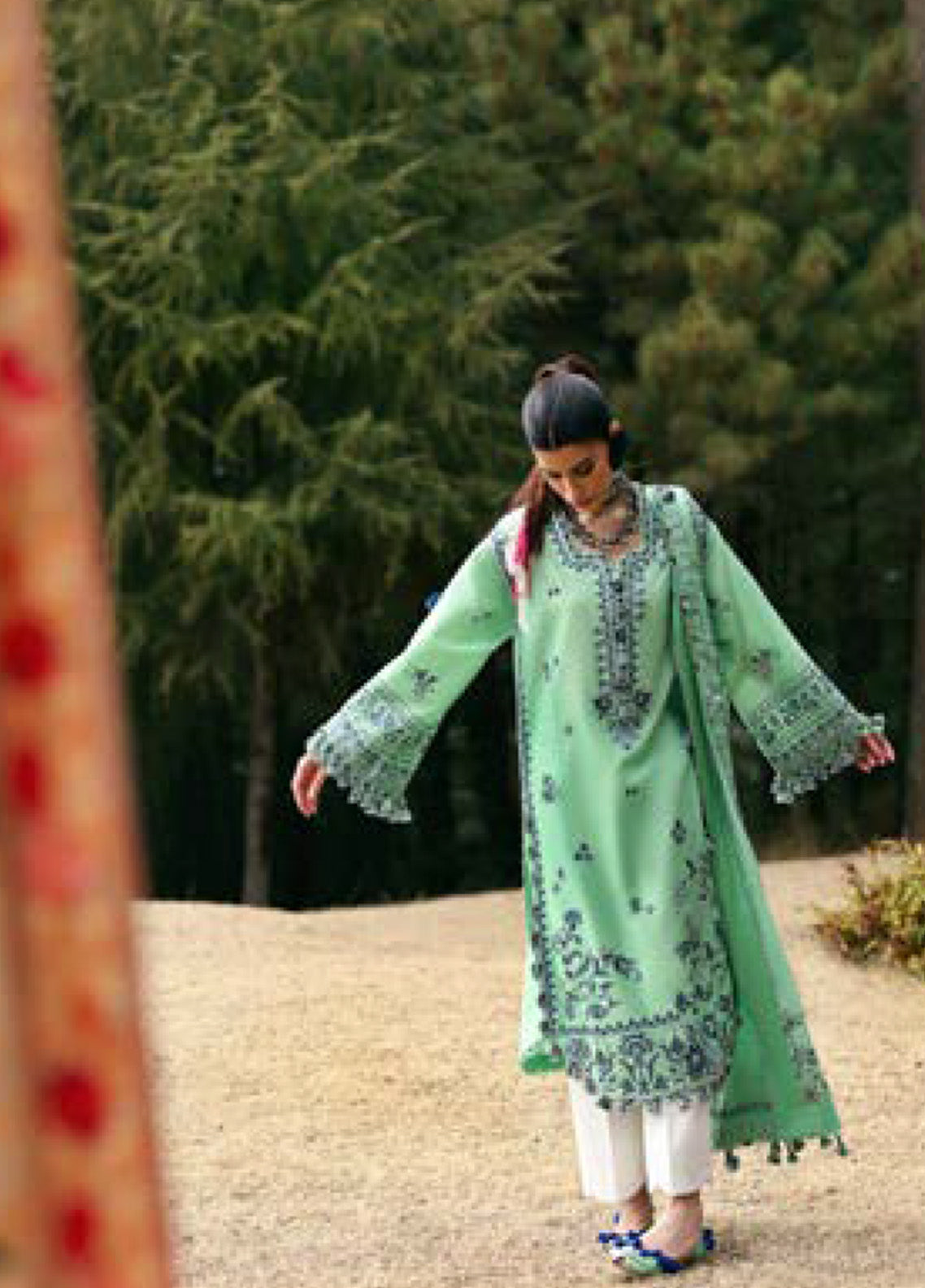 Zaha By Khadijah Shah Embroidered Lawn Suits Unstitched 3 Piece - ZH25NL 10A ELAYA Zaha By Khadijah Shah Embroidered Lawn Suits Unstitched 3 Piece - ZH25NL 10A ELAYA