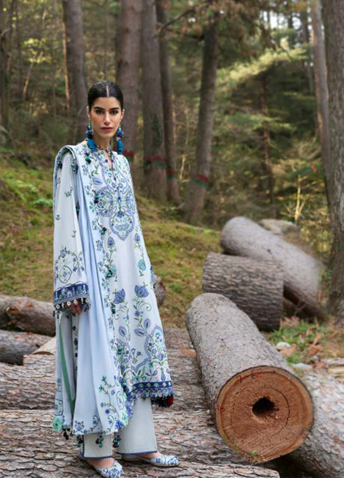 Zaha By Khadijah Shah Embroidered Lawn Suits Unstitched 3 Piece - ZH25NL 11A KASHUR Zaha By Khadijah Shah Embroidered Lawn Suits Unstitched 3 Piece - ZH25NL 11A KASHUR