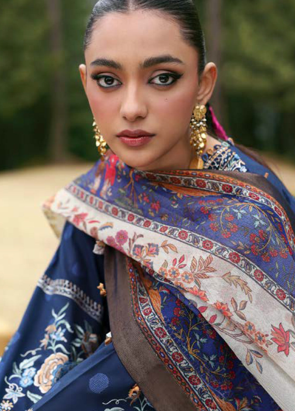 Zaha By Khadijah Shah Embroidered Lawn Suits Unstitched 3 Piece - ZH25NL 12B ZURI Zaha By Khadijah Shah Embroidered Lawn Suits Unstitched 3 Piece - ZH25NL 12B ZURI