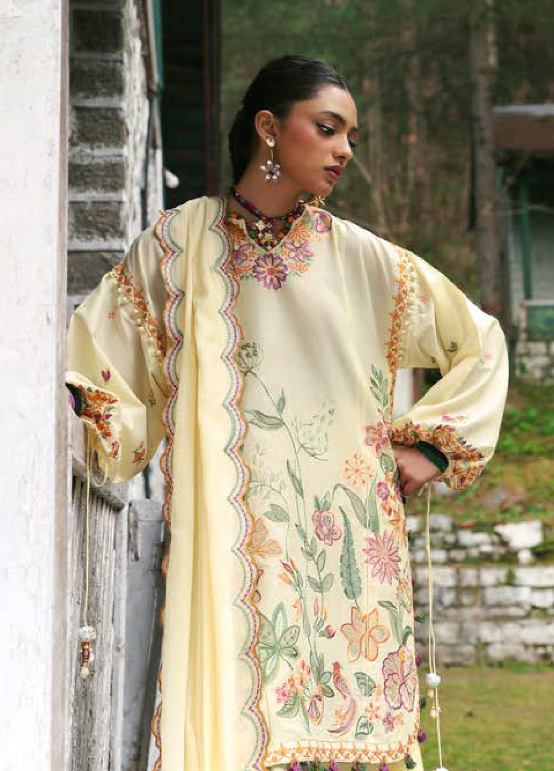 Zaha By Khadijah Shah Embroidered Lawn Suits Unstitched 3 Piece - ZH25NL 13A ZANIA Zaha By Khadijah Shah Embroidered Lawn Suits Unstitched 3 Piece - ZH25NL 13A ZANIA