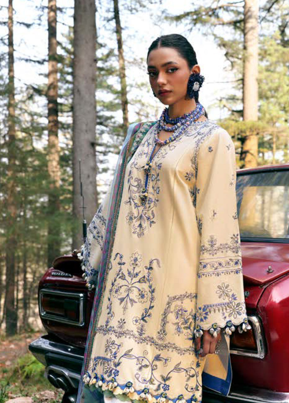 Zaha By Khadijah Shah Embroidered Lawn Suits Unstitched 3 Piece - ZH25NL 15A MAYA Zaha By Khadijah Shah Embroidered Lawn Suits Unstitched 3 Piece - ZH25NL 15A MAYA