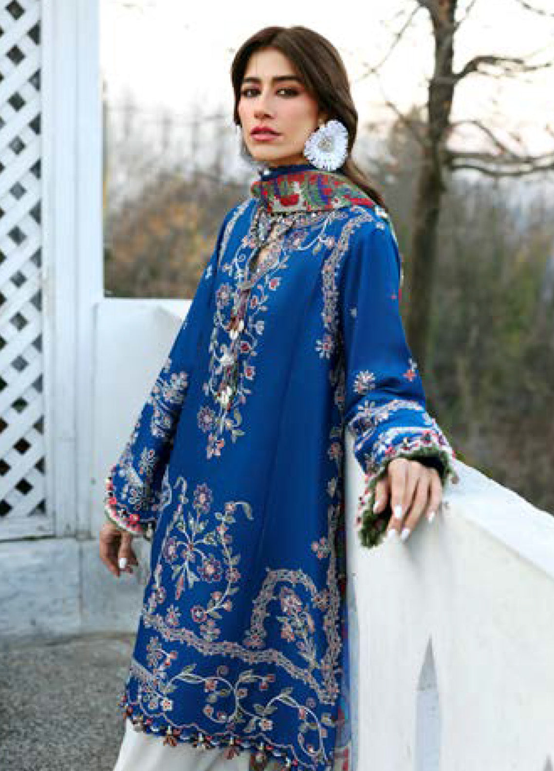 Zaha By Khadijah Shah Embroidered Lawn Suits Unstitched 3 Piece - ZH25NL 15B MAYA Zaha By Khadijah Shah Embroidered Lawn Suits Unstitched 3 Piece - ZH25NL 15B MAYA