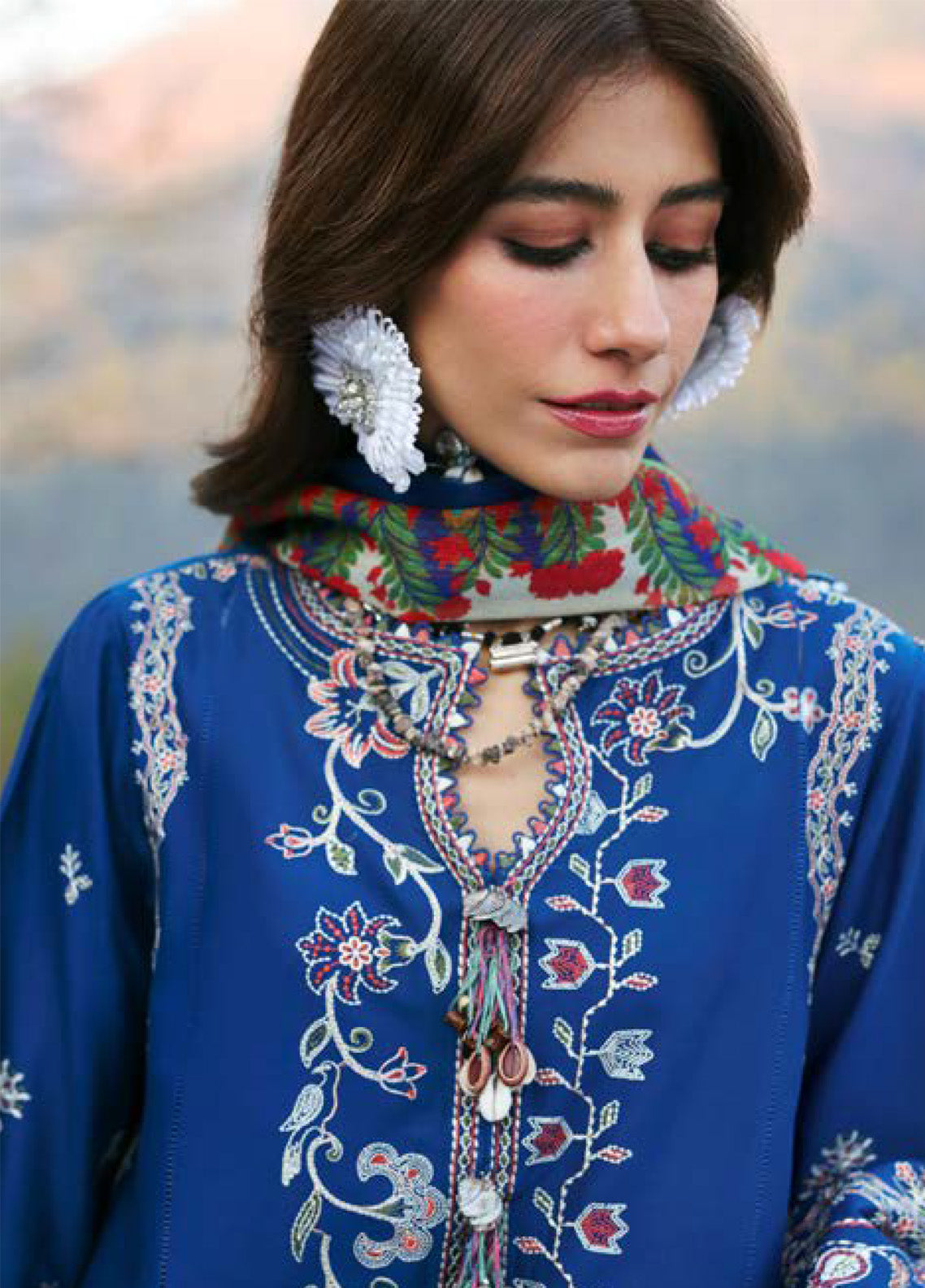 Zaha By Khadijah Shah Embroidered Lawn Suits Unstitched 3 Piece - ZH25NL 15B MAYA Zaha By Khadijah Shah Embroidered Lawn Suits Unstitched 3 Piece - ZH25NL 15B MAYA
