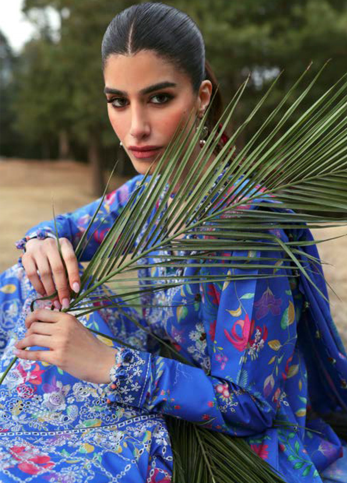 Zaha By Khadijah Shah Embroidered Lawn Suits Unstitched 3 Piece - ZH25NL 1B ZAYANA Zaha By Khadijah Shah Embroidered Lawn Suits Unstitched 3 Piece - ZH25NL 1B ZAYANA