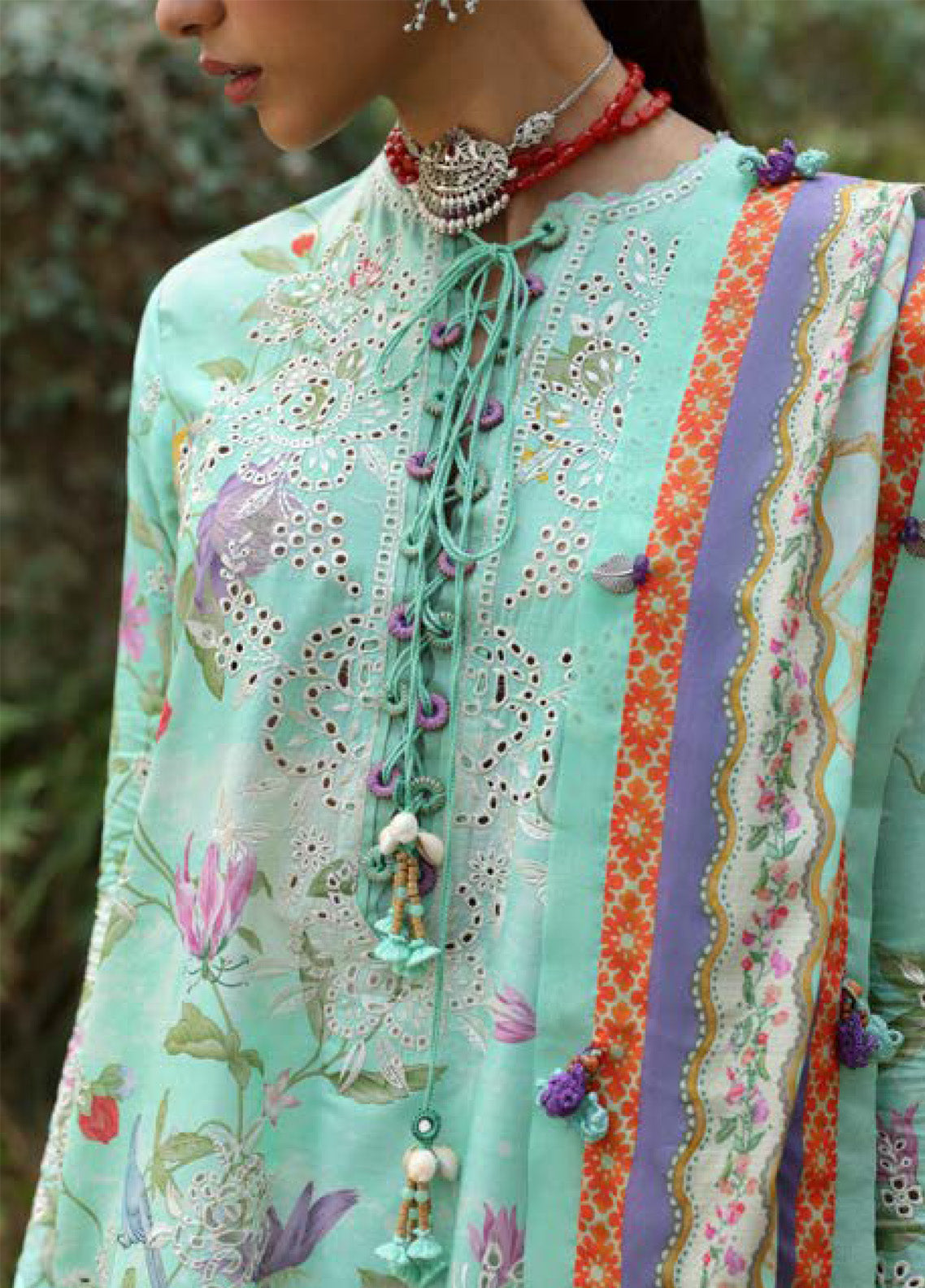 Zaha By Khadijah Shah Embroidered Lawn Suits Unstitched 3 Piece - ZH25NL 2B ELARA Zaha By Khadijah Shah Embroidered Lawn Suits Unstitched 3 Piece - ZH25NL 2B ELARA