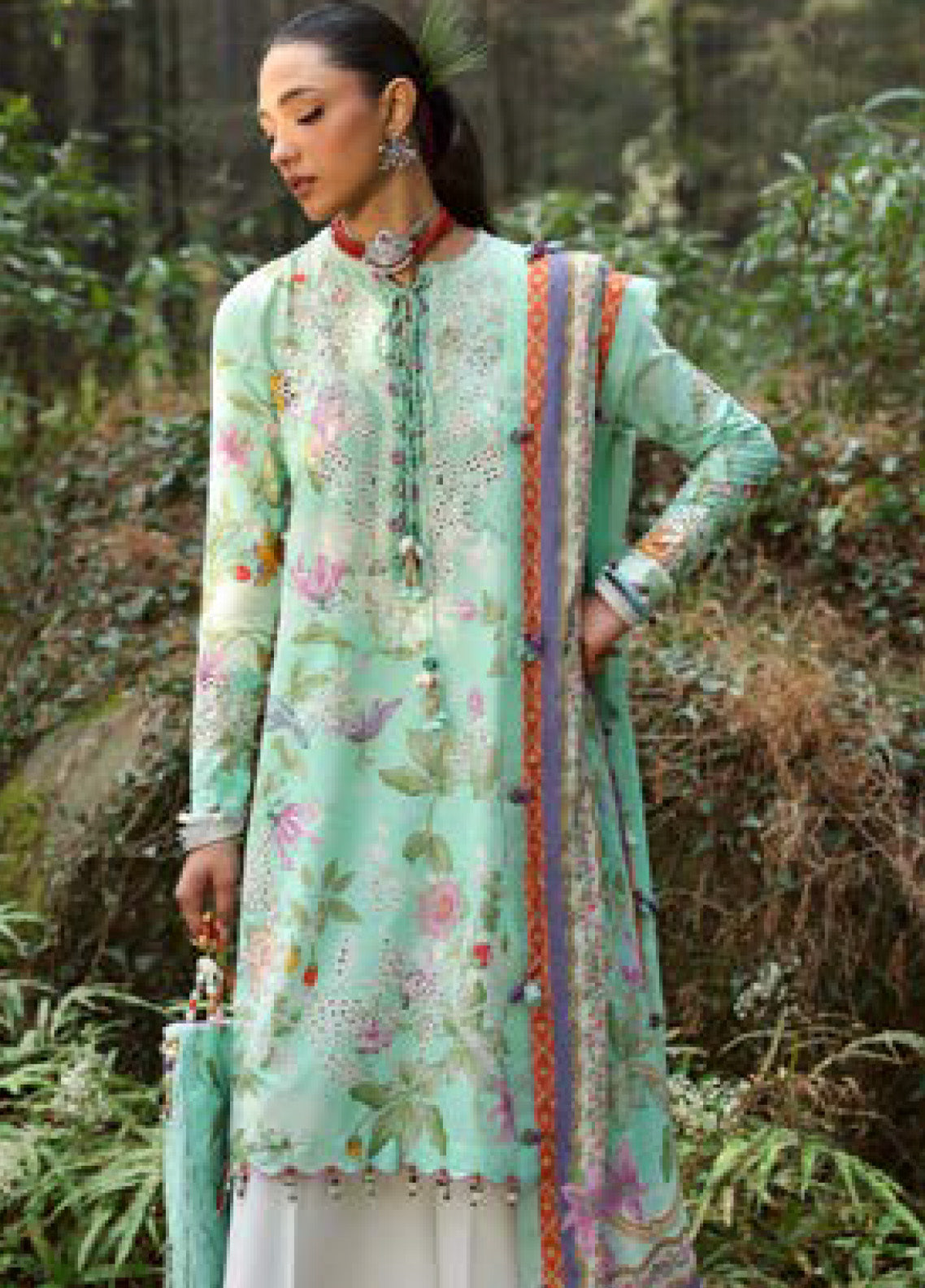 Zaha By Khadijah Shah Embroidered Lawn Suits Unstitched 3 Piece - ZH25NL 2B ELARA Zaha By Khadijah Shah Embroidered Lawn Suits Unstitched 3 Piece - ZH25NL 2B ELARA