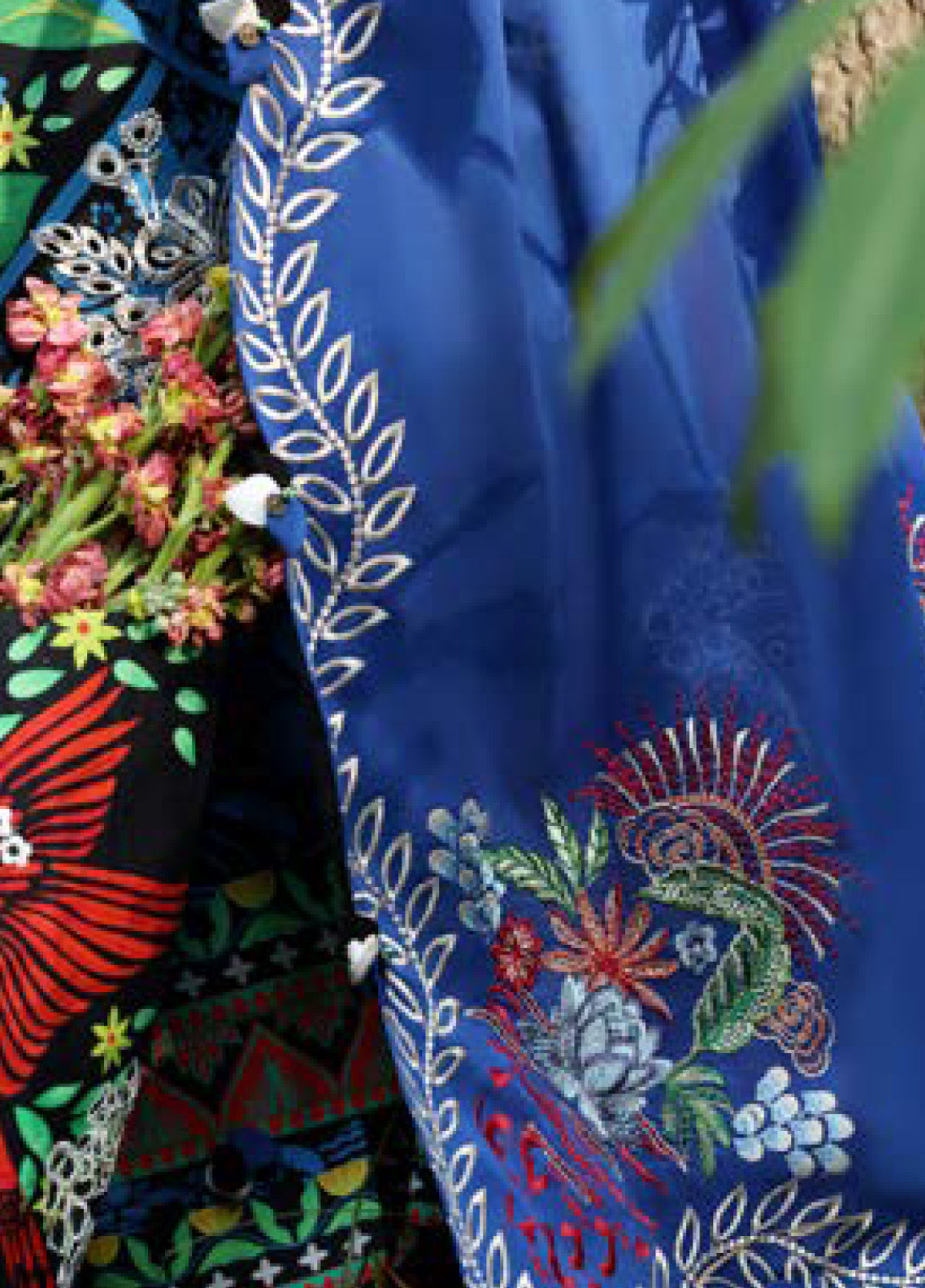 Zaha By Khadijah Shah Embroidered Lawn Suits Unstitched 3 Piece - ZH25NL 3A BLACK SOLANA Zaha By Khadijah Shah Embroidered Lawn Suits Unstitched 3 Piece - ZH25NL 3A BLACK SOLANA