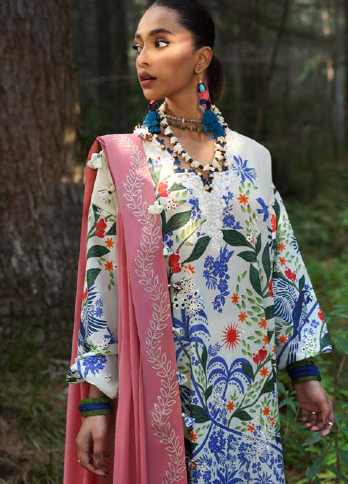 Zaha By Khadijah Shah Embroidered Lawn Suits Unstitched 3 Piece - ZH25NL 3B WHITE SOLANA Zaha By Khadijah Shah Embroidered Lawn Suits Unstitched 3 Piece - ZH25NL 3B WHITE SOLANA