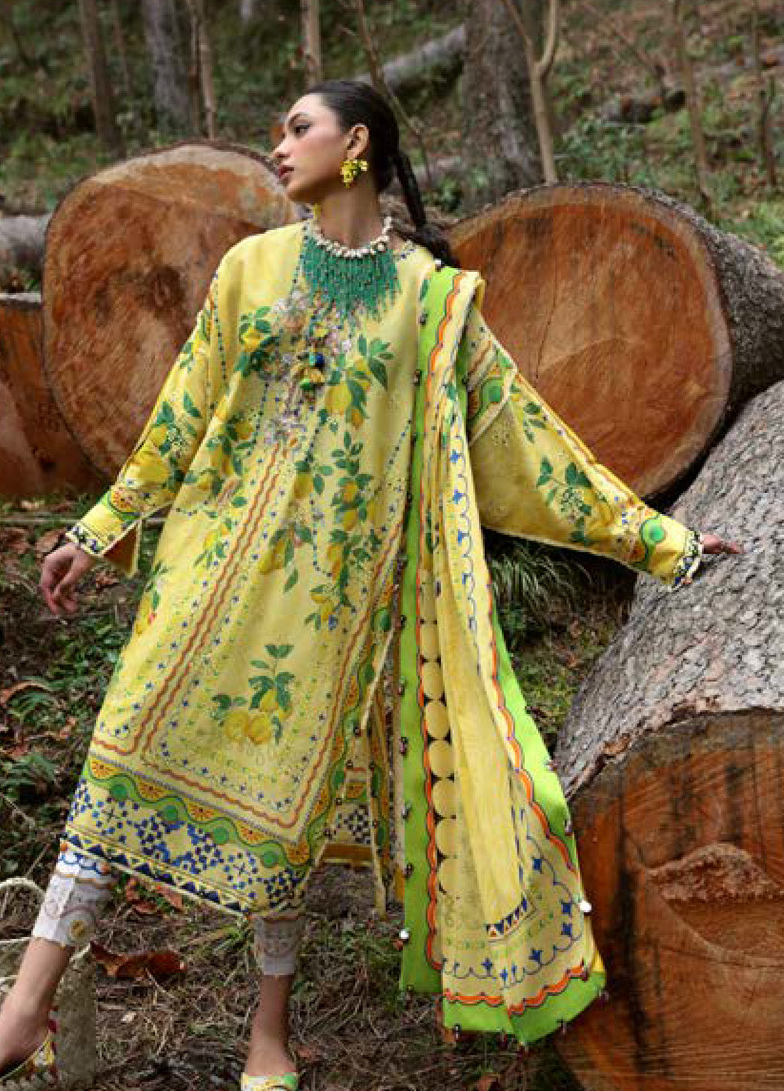 Zaha By Khadijah Shah Embroidered Lawn Suits Unstitched 3 Piece - ZH25NL 4A DAHLIA Zaha By Khadijah Shah Embroidered Lawn Suits Unstitched 3 Piece - ZH25NL 4A DAHLIA