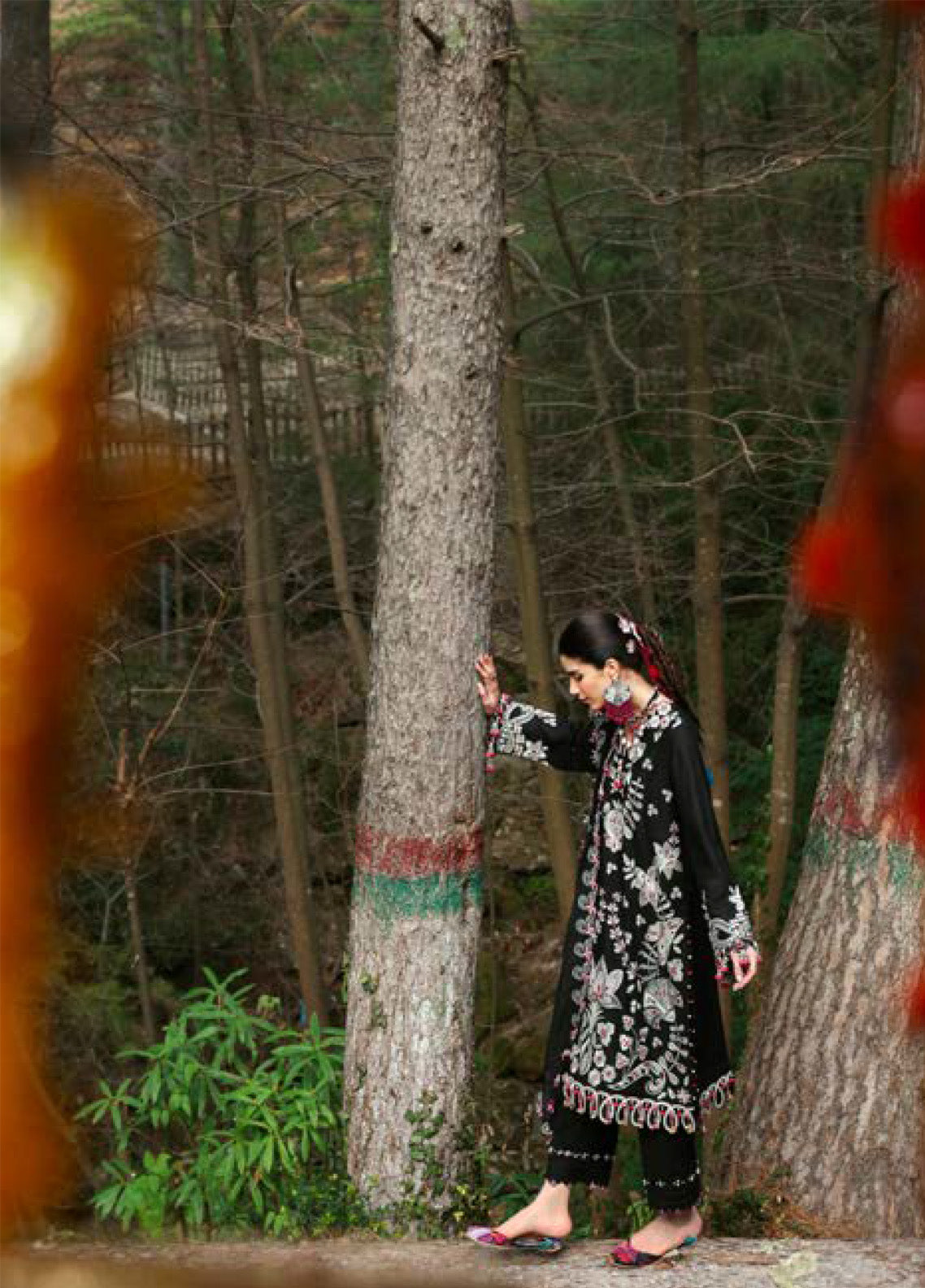 Zaha By Khadijah Shah Embroidered Lawn Suits Unstitched 3 Piece - ZH25NL 5B AABROO Zaha By Khadijah Shah Embroidered Lawn Suits Unstitched 3 Piece - ZH25NL 5B AABROO