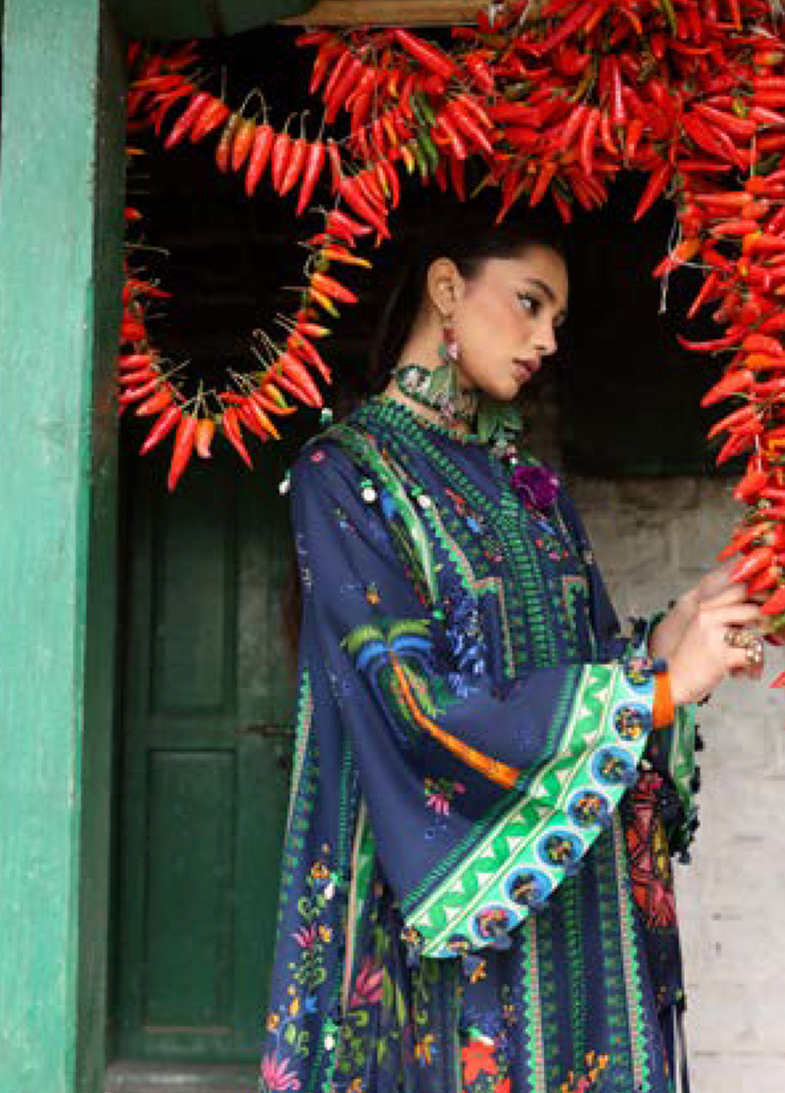 Zaha By Khadijah Shah Embroidered Lawn Suits Unstitched 3 Piece - ZH25NL 6B AMANI Zaha By Khadijah Shah Embroidered Lawn Suits Unstitched 3 Piece - ZH25NL 6B AMANI