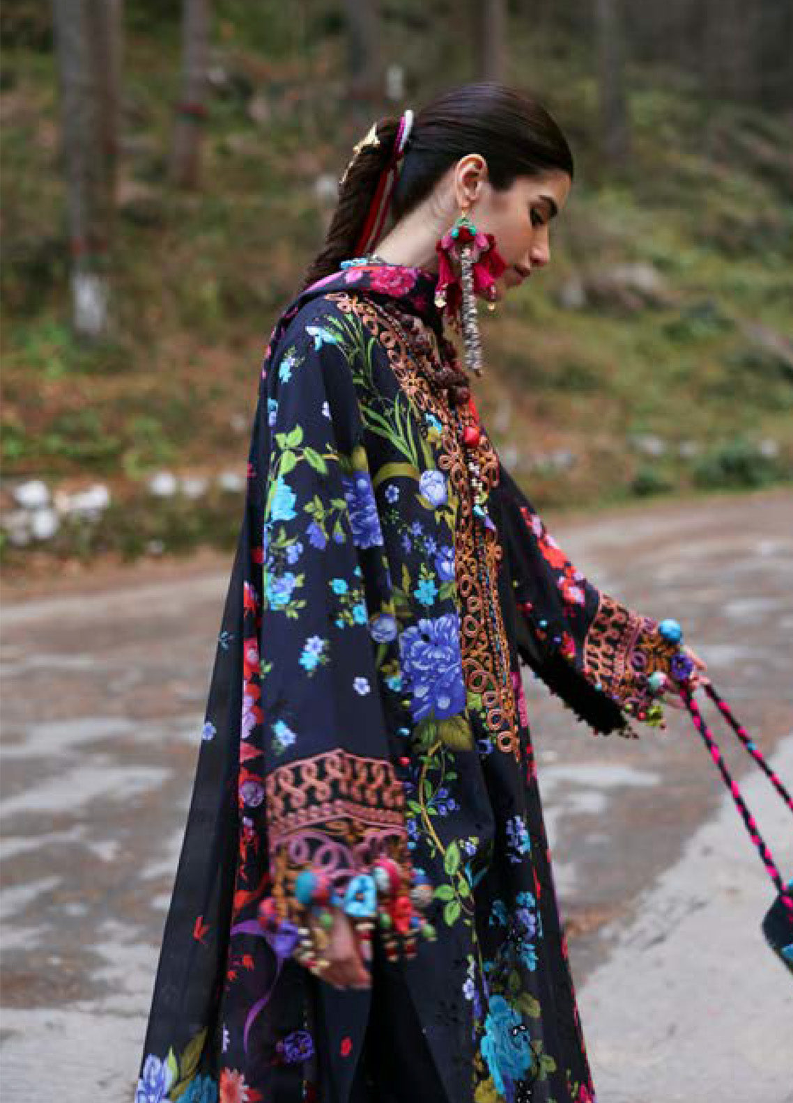 Zaha By Khadijah Shah Embroidered Lawn Suits Unstitched 3 Piece - ZH25NL 7A ALYA Zaha By Khadijah Shah Embroidered Lawn Suits Unstitched 3 Piece - ZH25NL 7A ALYA