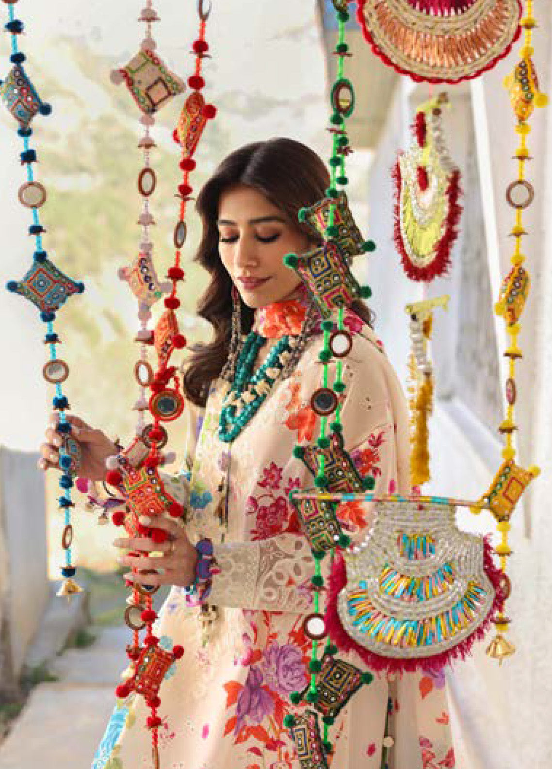 Zaha By Khadijah Shah Embroidered Lawn Suits Unstitched 3 Piece - ZH25NL 7B ALYA Zaha By Khadijah Shah Embroidered Lawn Suits Unstitched 3 Piece - ZH25NL 7B ALYA