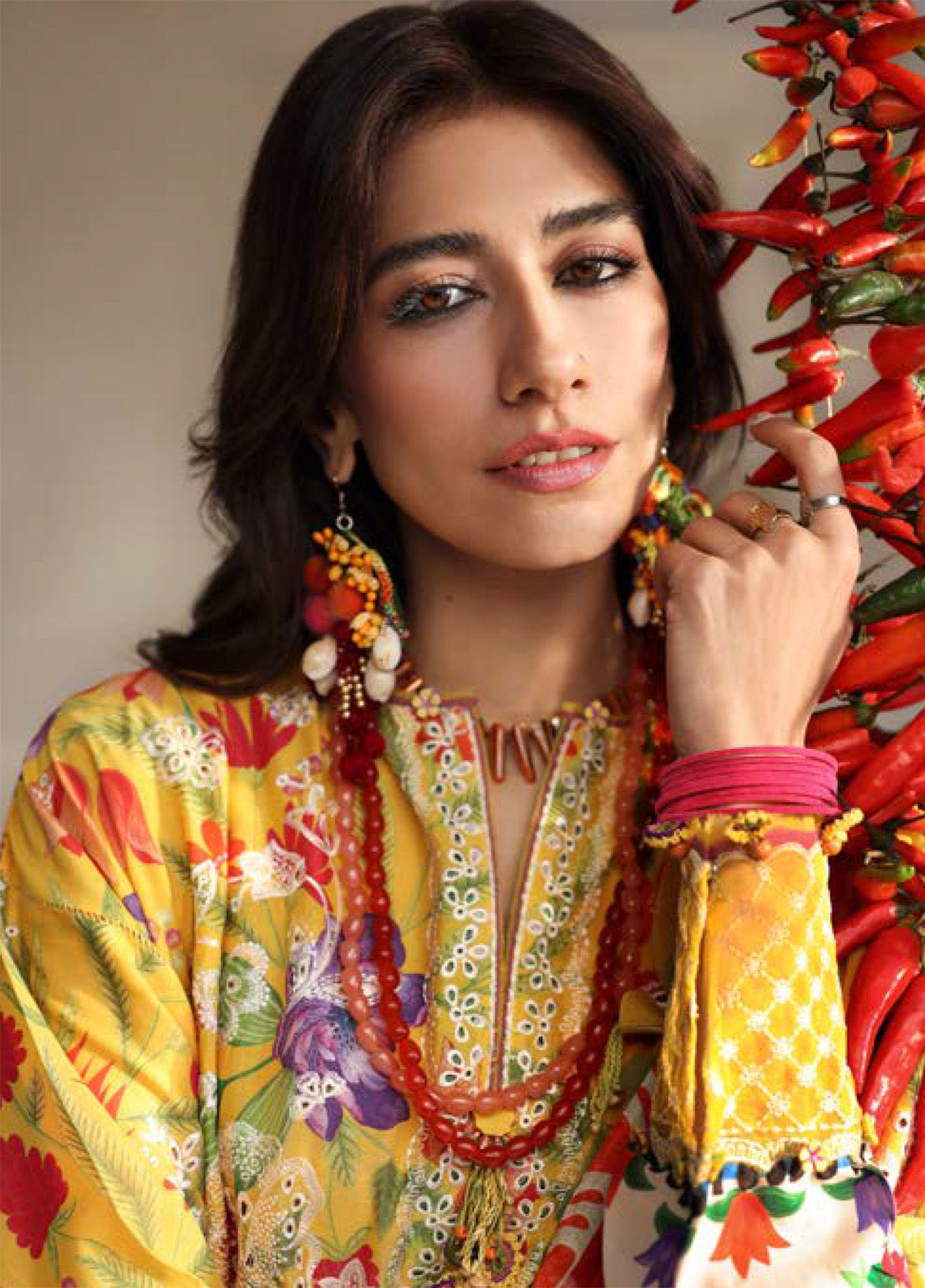 Zaha By Khadijah Shah Embroidered Lawn Suits Unstitched 3 Piece - ZH25NL 8A ZARAAH Zaha By Khadijah Shah Embroidered Lawn Suits Unstitched 3 Piece - ZH25NL 8A ZARAAH