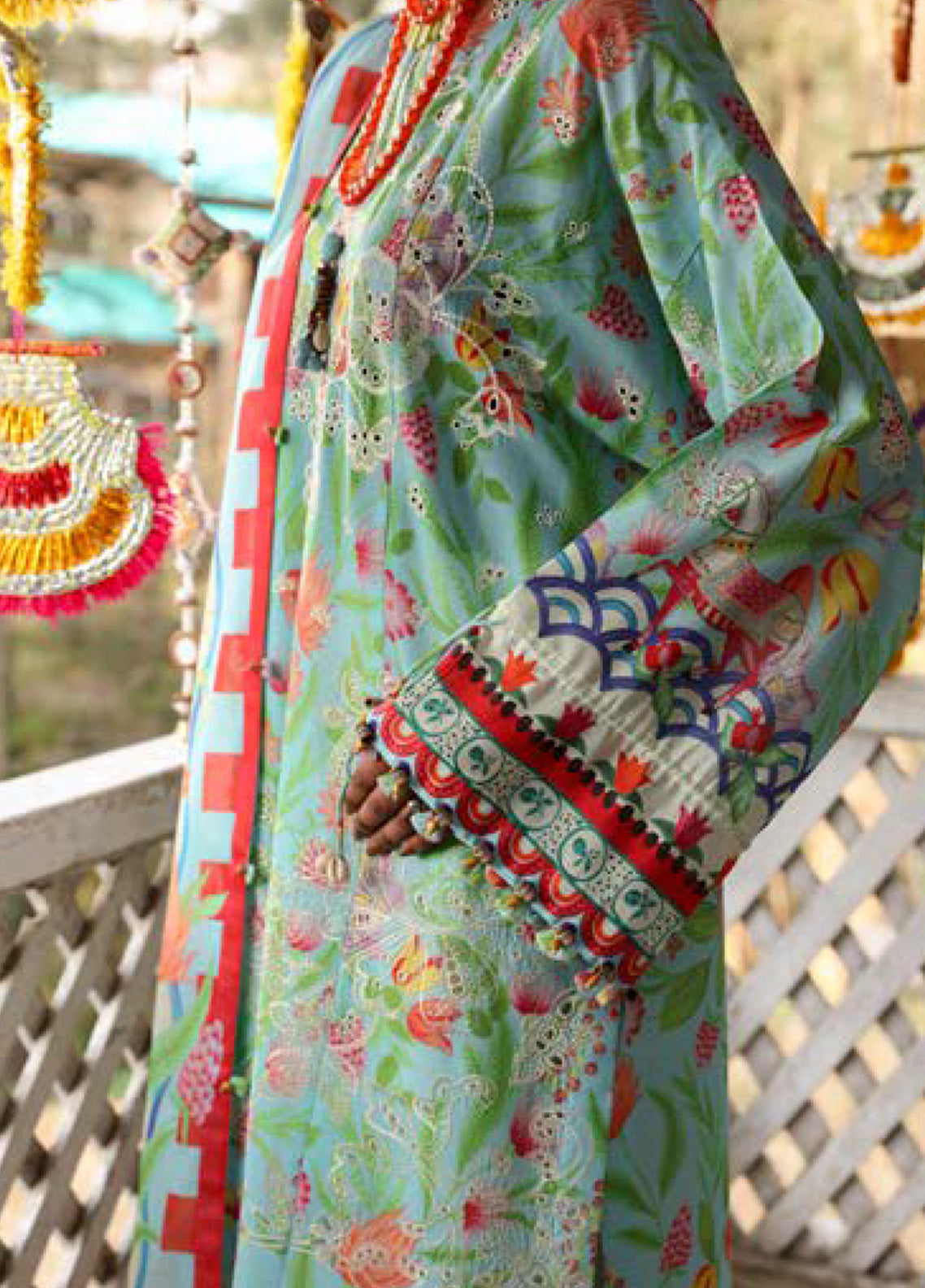 Zaha By Khadijah Shah Embroidered Lawn Suits Unstitched 3 Piece - ZH25NL 8B ZARAAH Zaha By Khadijah Shah Embroidered Lawn Suits Unstitched 3 Piece - ZH25NL 8B ZARAAH