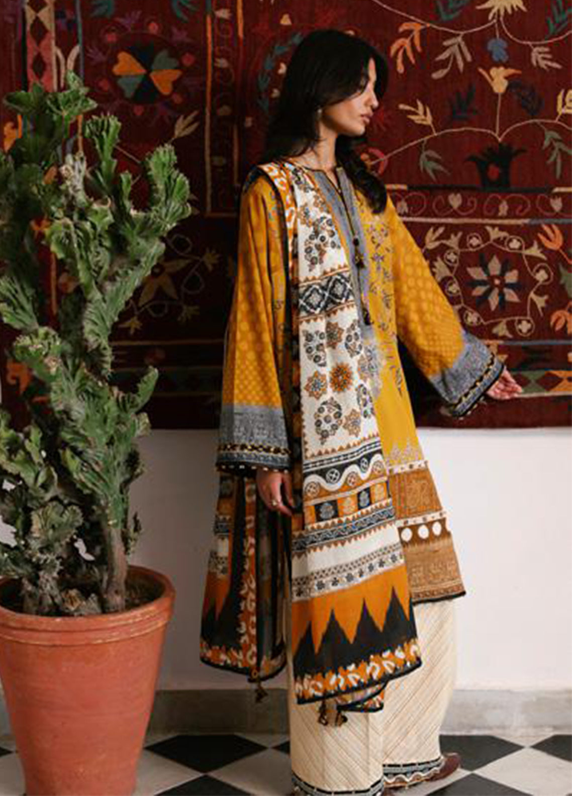 Zaha By Khadijah Shah Amaya Printed Lawn 3 Piece Unstitched Suits ZH26AP D-APL-02 ZIVA Zaha By Khadijah Shah Amaya Printed Lawn 3 Piece Unstitched Suits ZH26AP D-APL-02 ZIVA