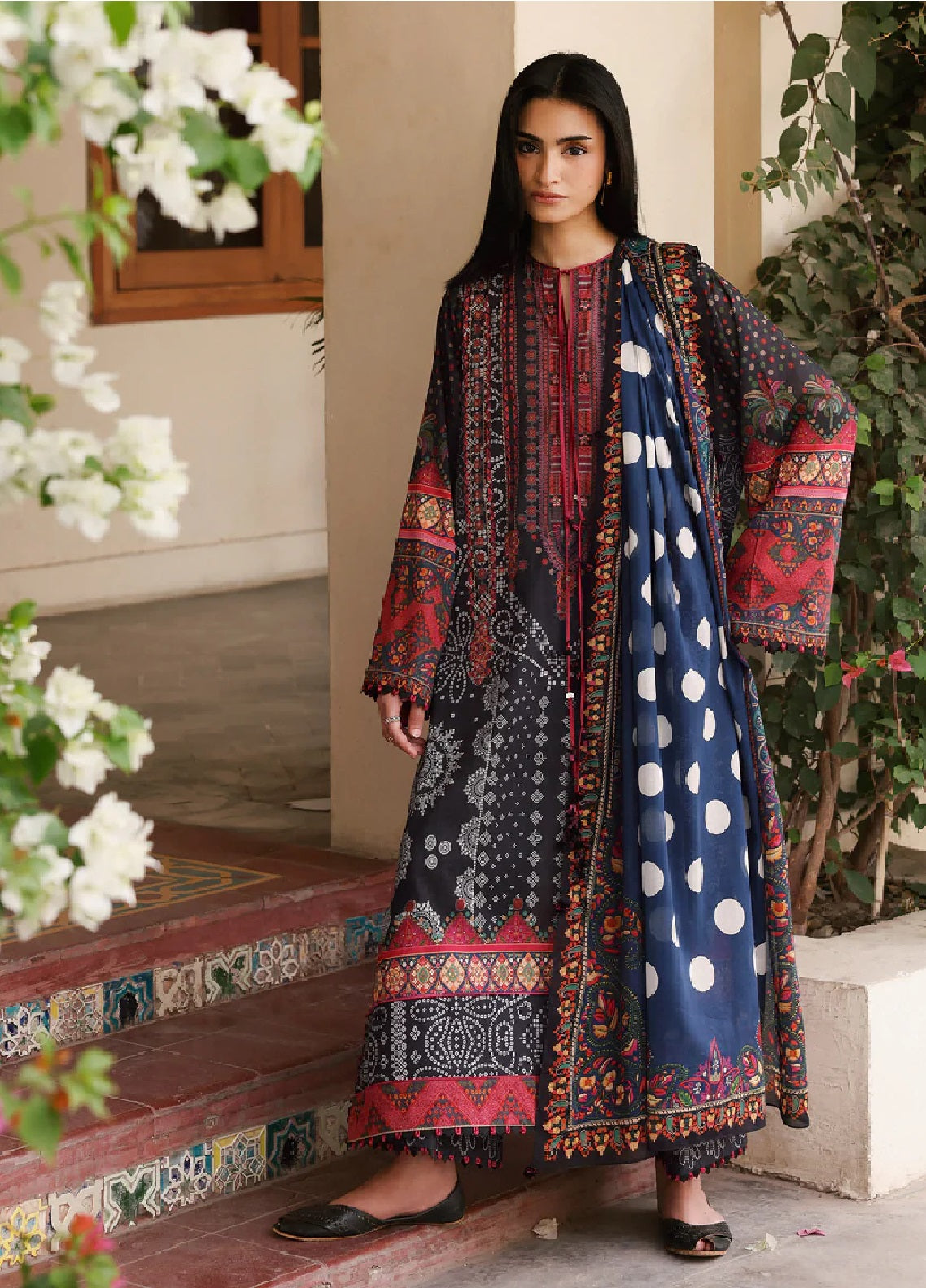 Zaha By Khadijah Shah Amaya Printed Lawn 3 Piece Unstitched Suits ZH26AP D-APL-03 NOIRA Zaha By Khadijah Shah Amaya Printed Lawn 3 Piece Unstitched Suits ZH26AP D-APL-03 NOIRA