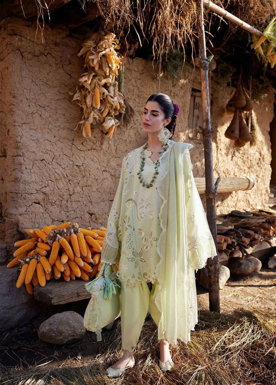 Zaha By Khadijah Shah Meili Festive Embroidered Lawn 3 Piece Unstitched Suits ZH26ML D-14B TAO ROU Zaha By Khadijah Shah Meili Festive Embroidered Lawn 3 Piece Unstitched Suits ZH26ML D-14B TAO ROU