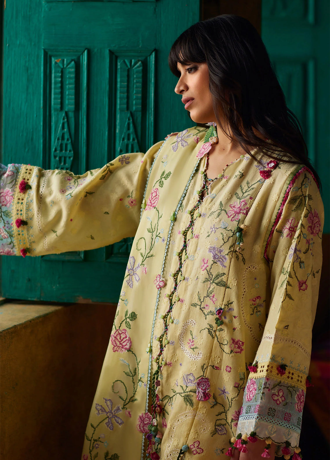 Zaha By Khadijah Shah Meili Festive Embroidered Lawn 3 Piece Unstitched Suits ZH26ML D-3B HUA YUN Zaha By Khadijah Shah Meili Festive Embroidered Lawn 3 Piece Unstitched Suits ZH26ML D-3B HUA YUN